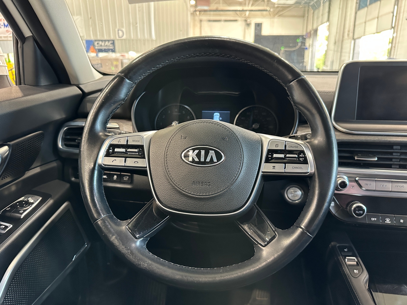 Thumbnail: 2020 Kia Telluride - 4