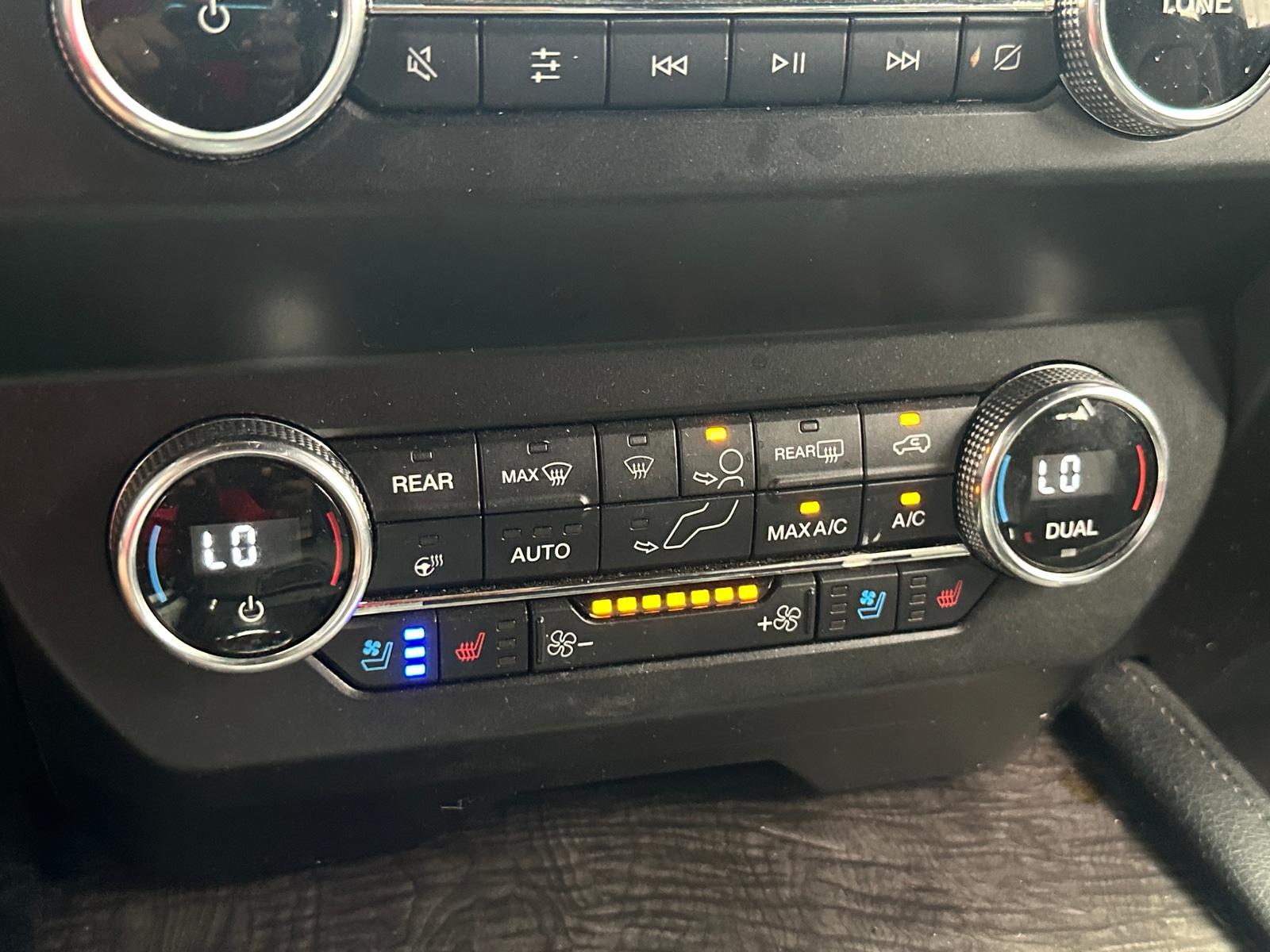 Thumbnail: 2019 Ford Expedition MAX - 3