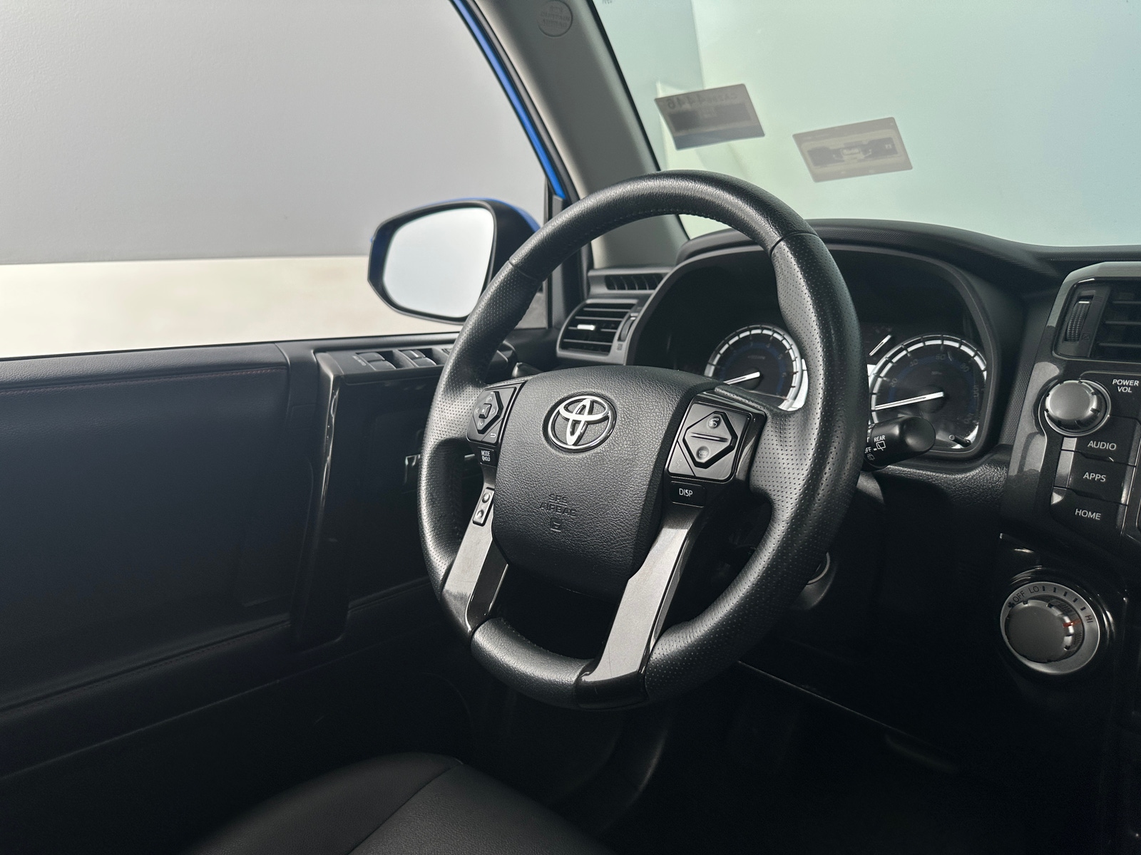 Thumbnail: 2019 Toyota 4Runner - 4