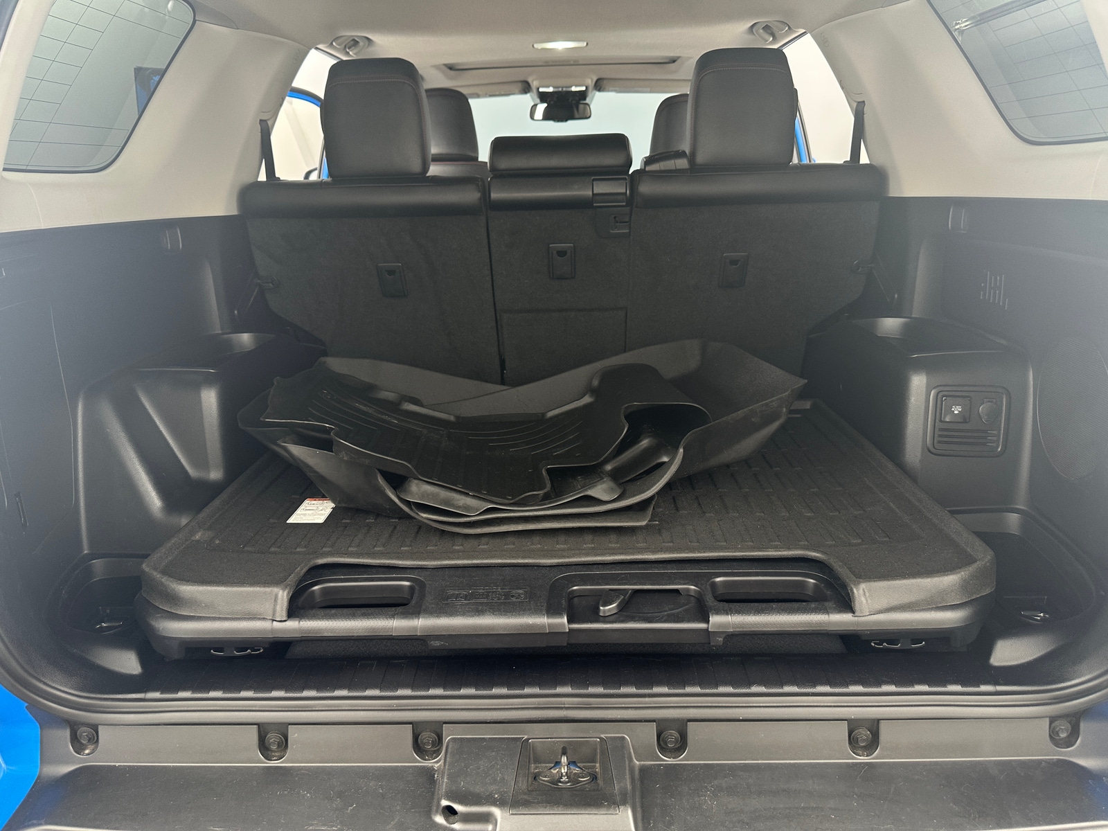 Thumbnail: 2019 Toyota 4Runner - 6