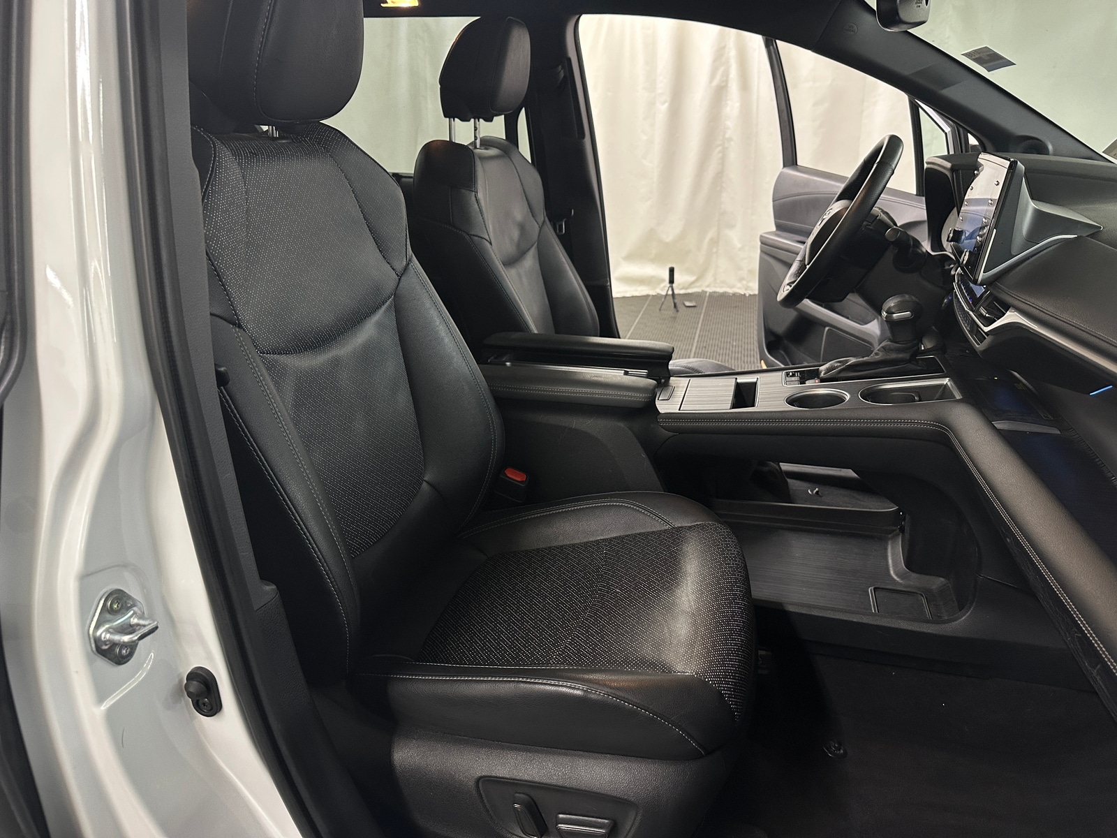 Thumbnail: 2023 Toyota Sienna - 2