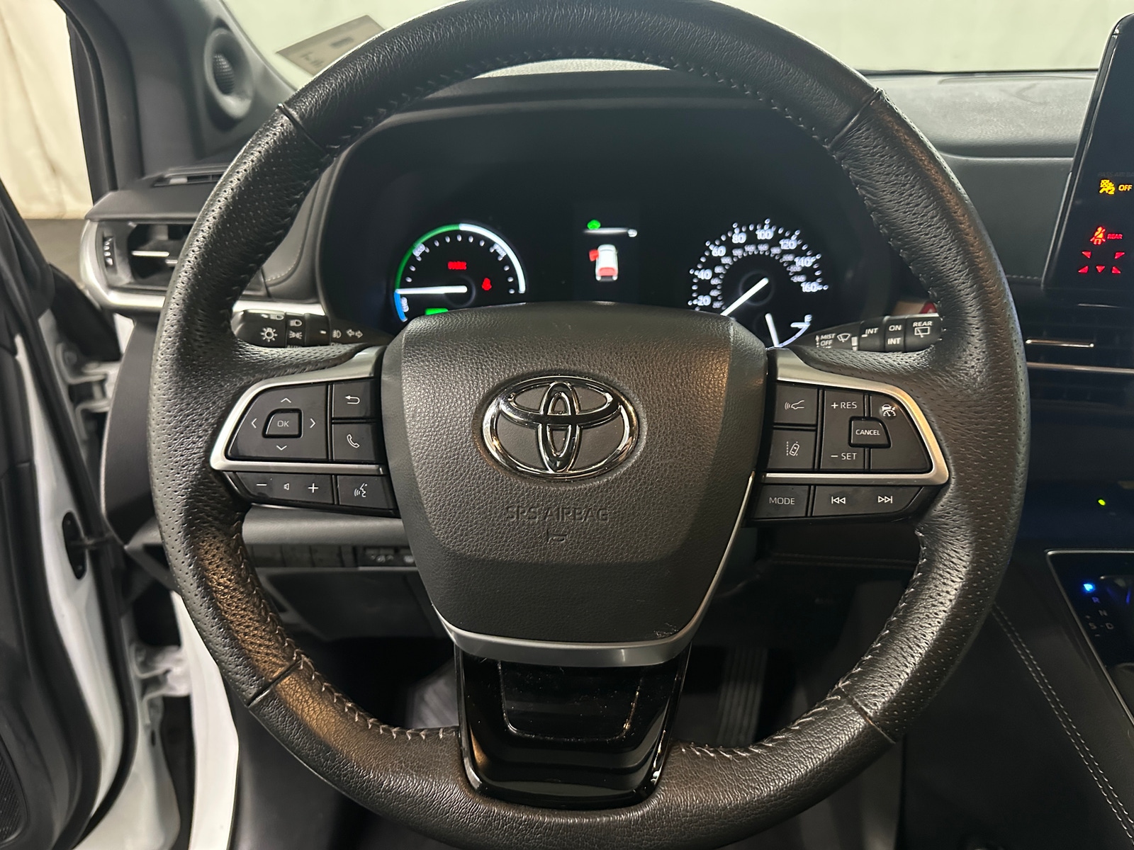 Thumbnail: 2023 Toyota Sienna - 5