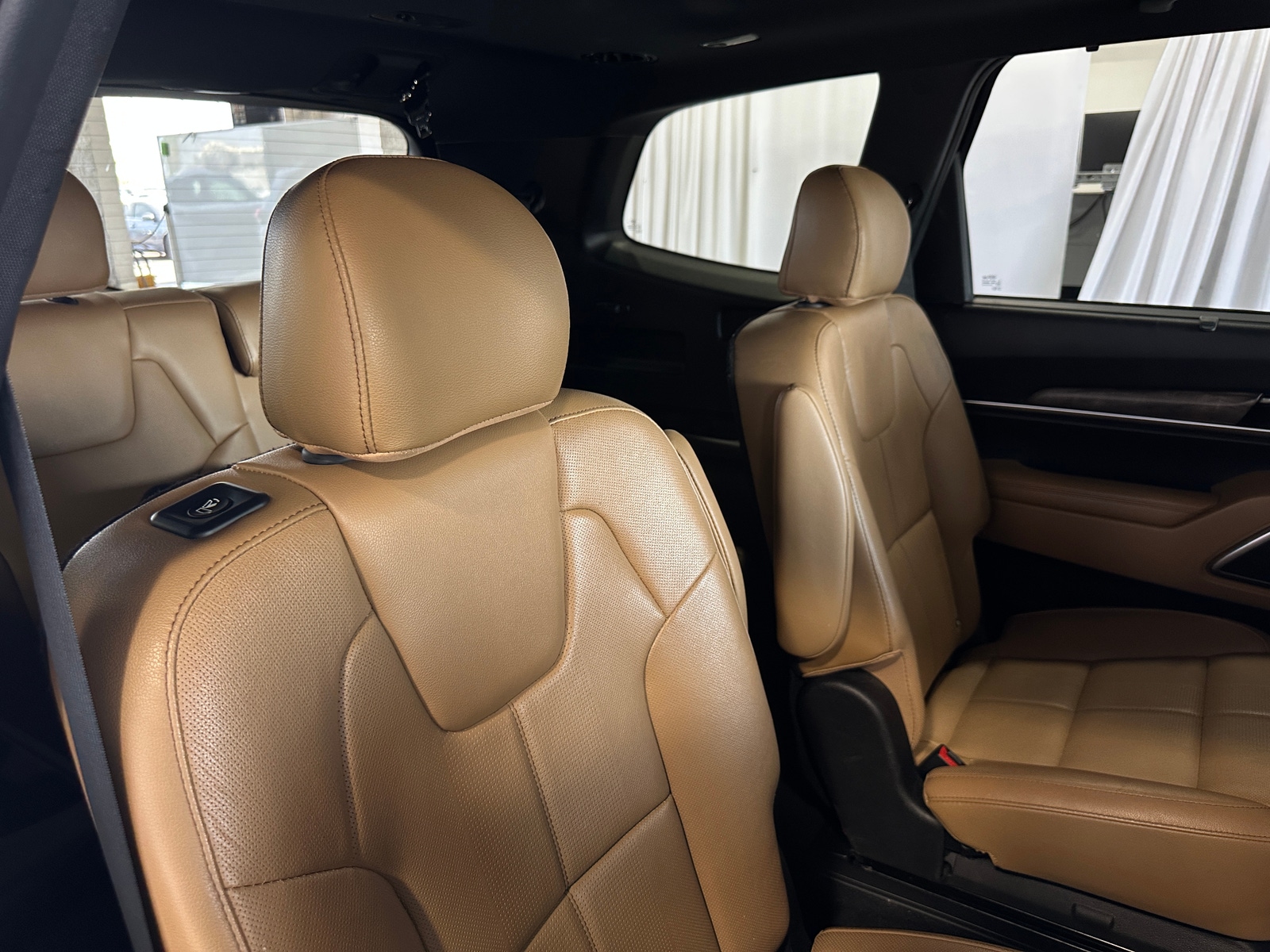 Thumbnail: 2020 Kia Telluride - 5