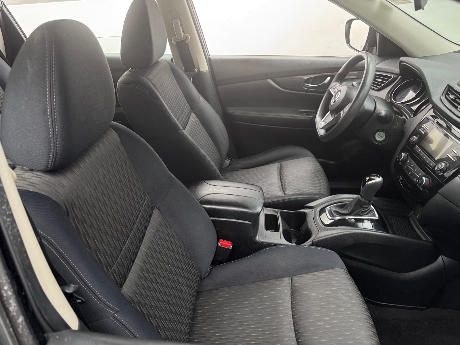 Thumbnail: 2017 Nissan Rogue - 2