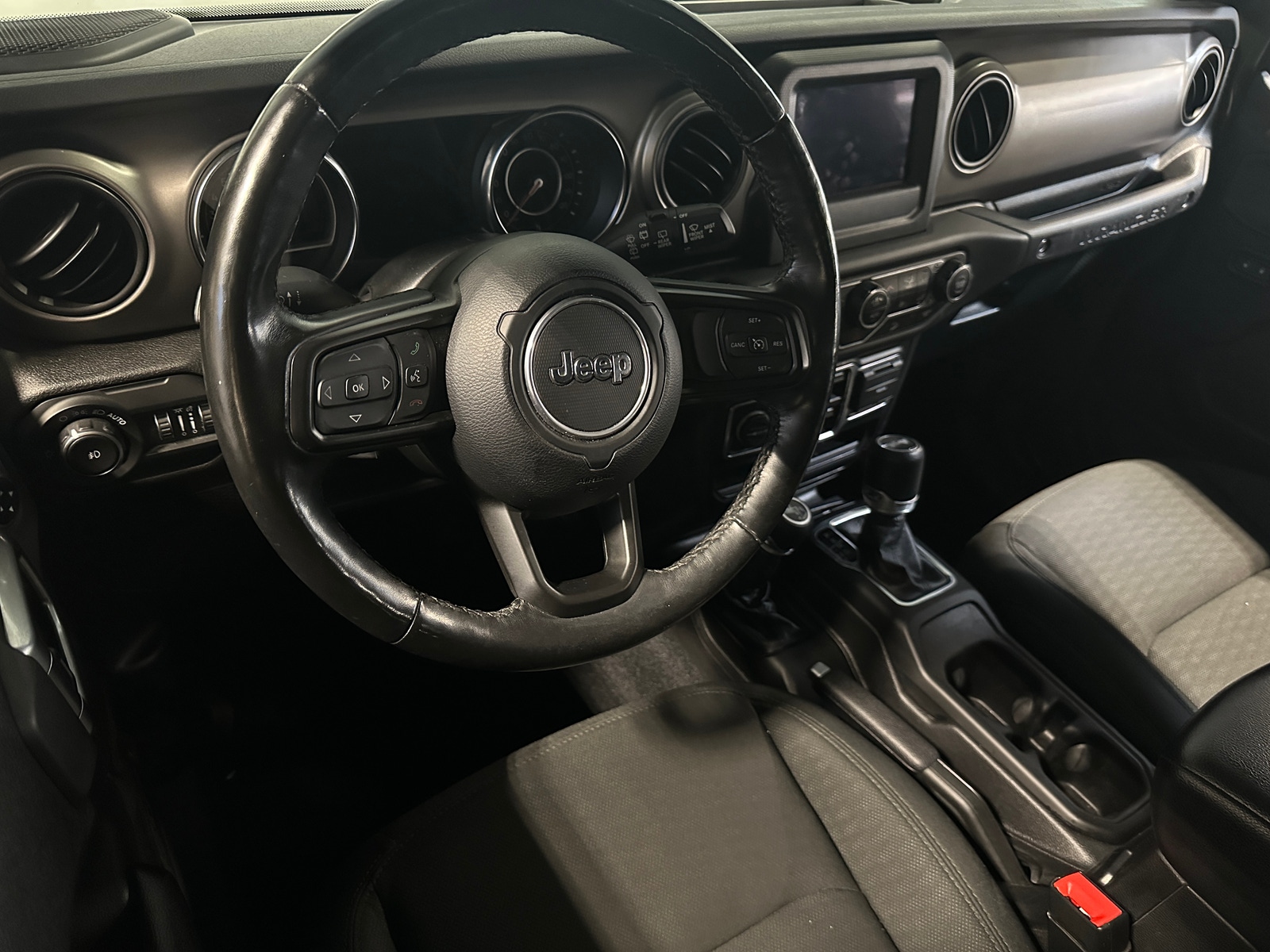Thumbnail: 2020 Jeep Wrangler - 3