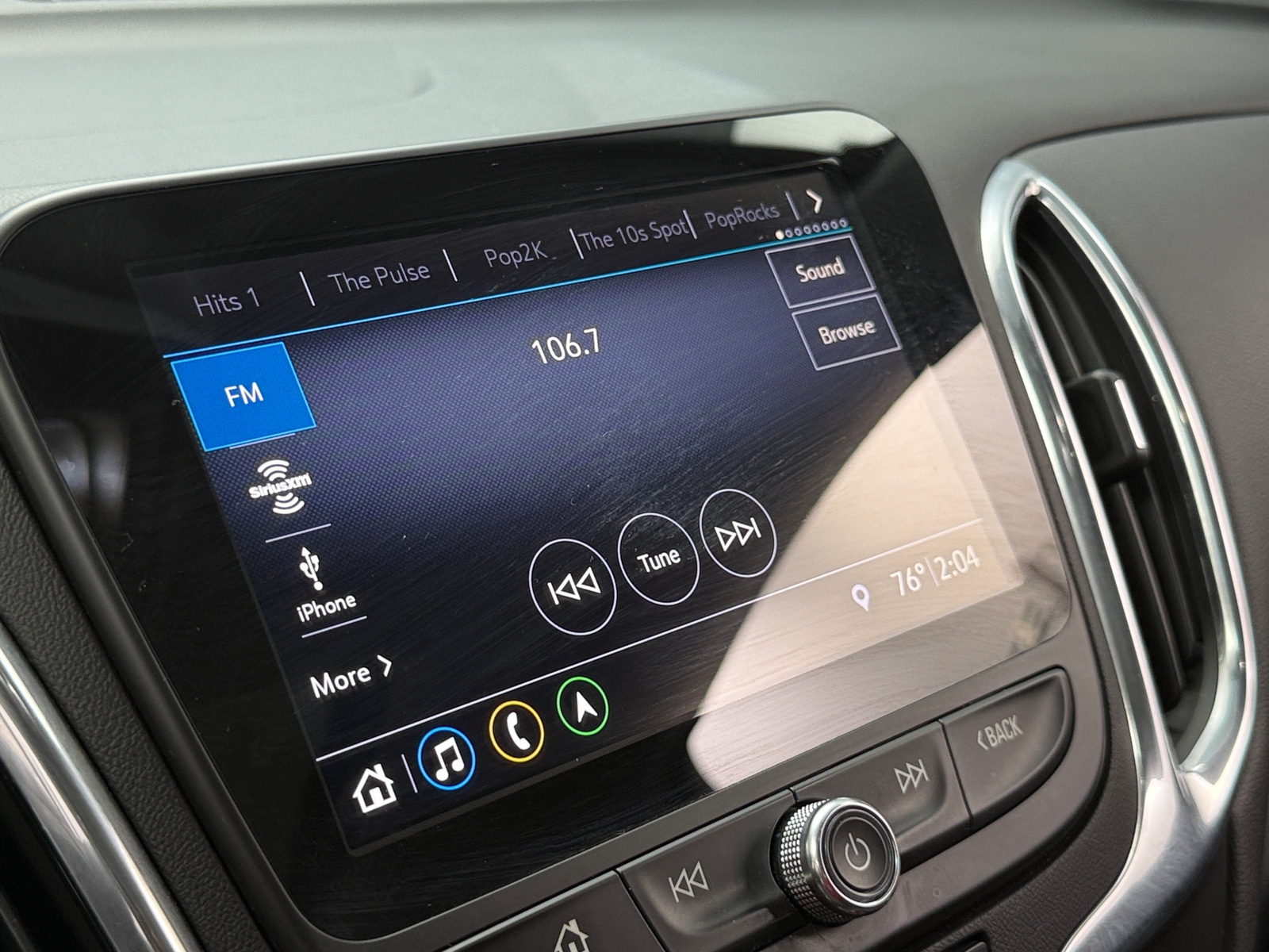 Thumbnail: 2019 Chevrolet Equinox - 4