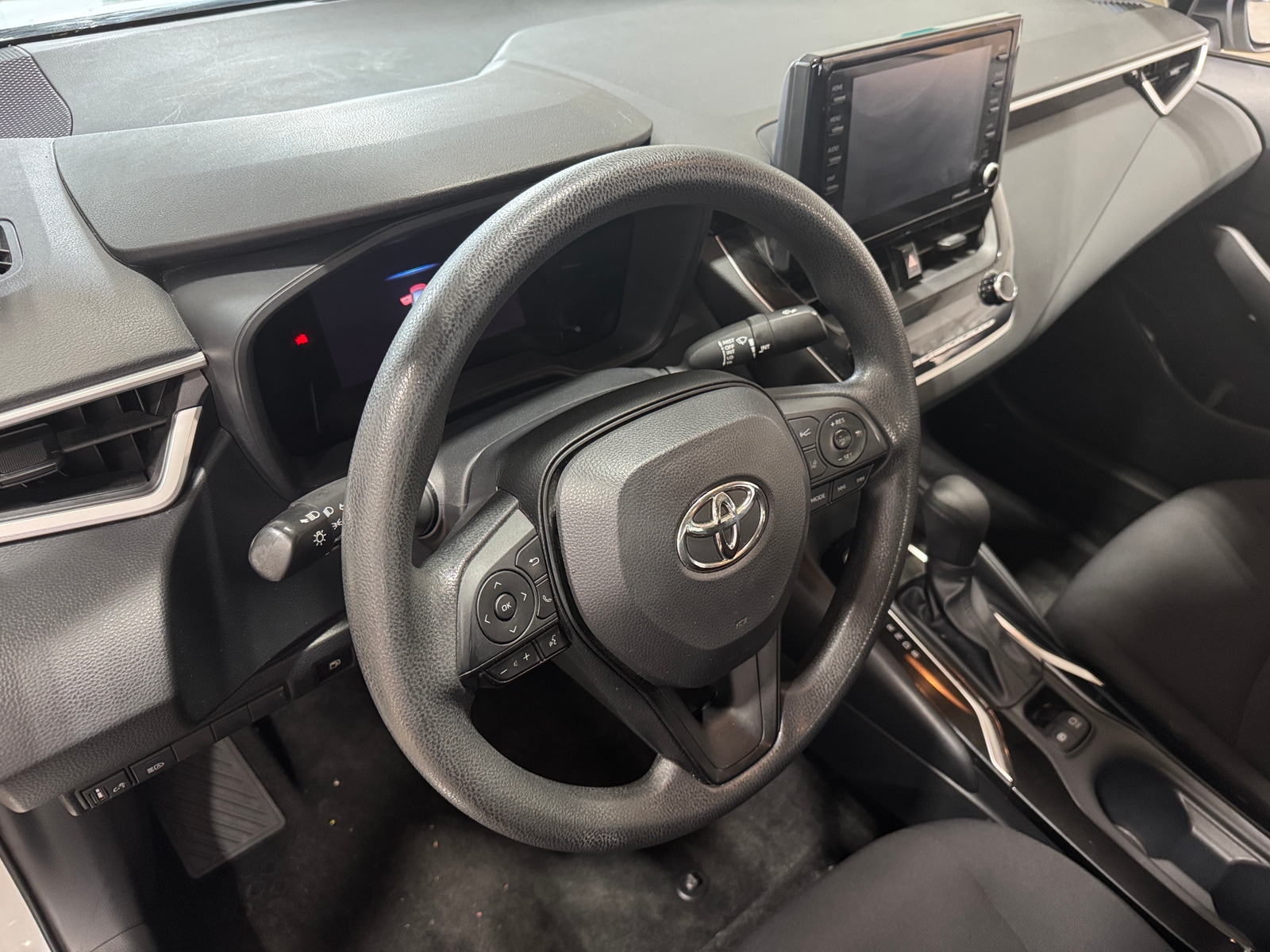 Thumbnail: 2022 Toyota Corolla - 3