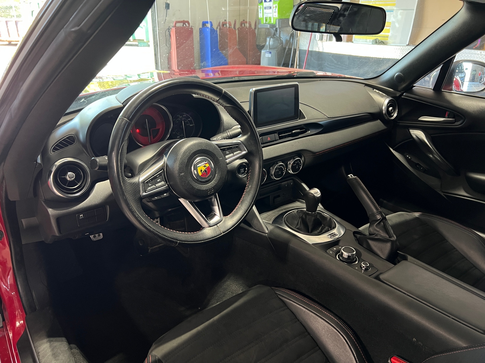 Thumbnail: 2019 Fiat 124 Spider - 2