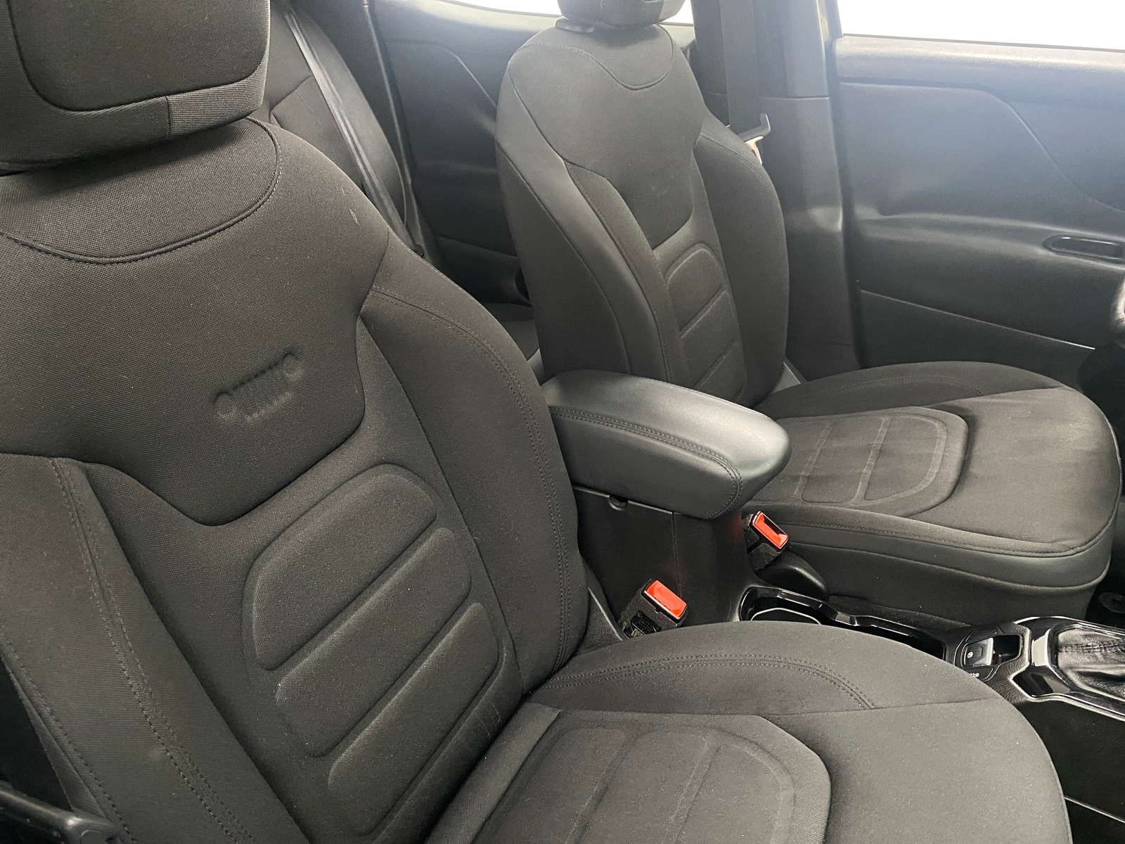 Thumbnail: 2016 Jeep Renegade - 2
