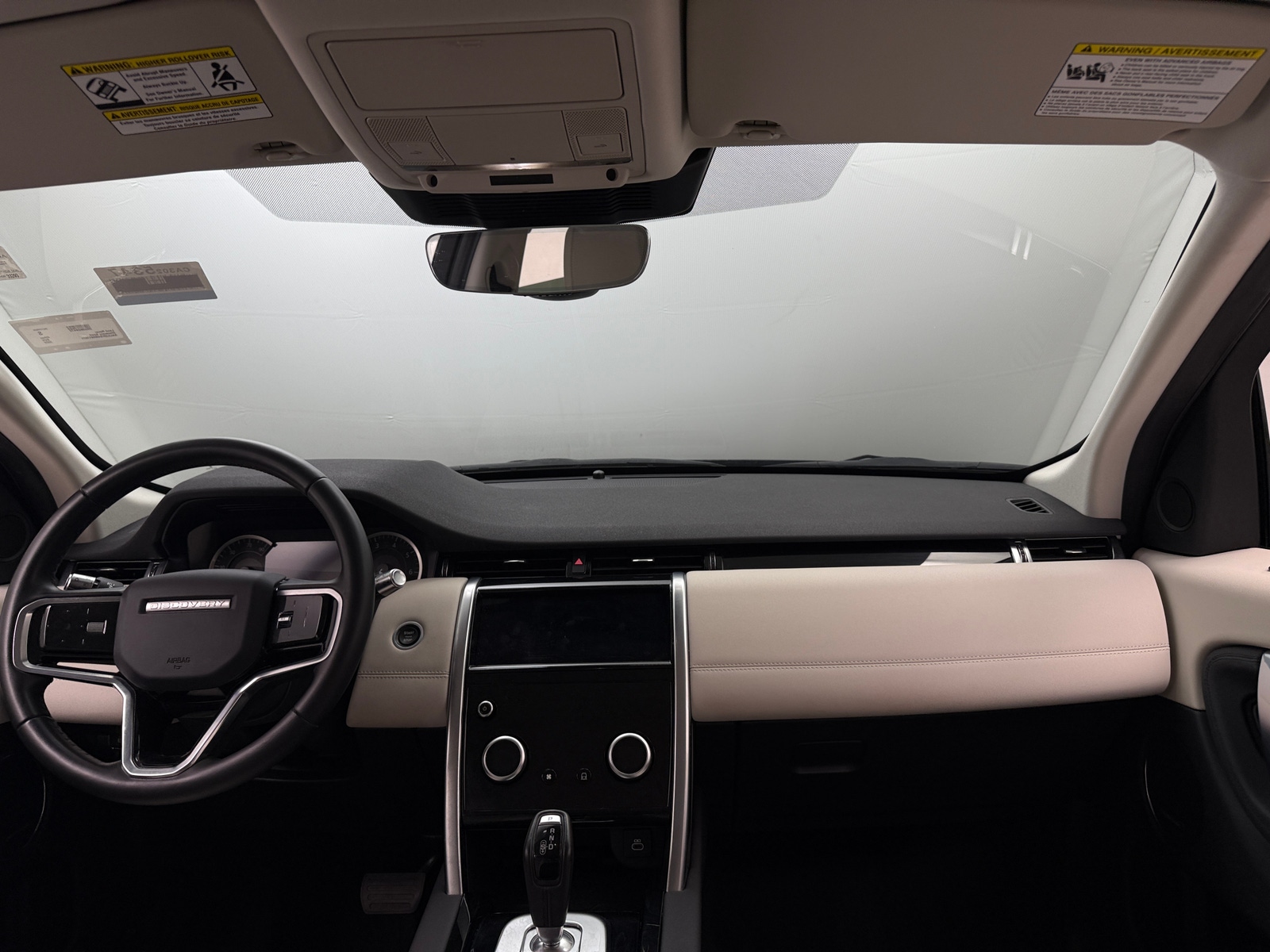 Thumbnail: 2022 Land Rover Discovery Sport - 2
