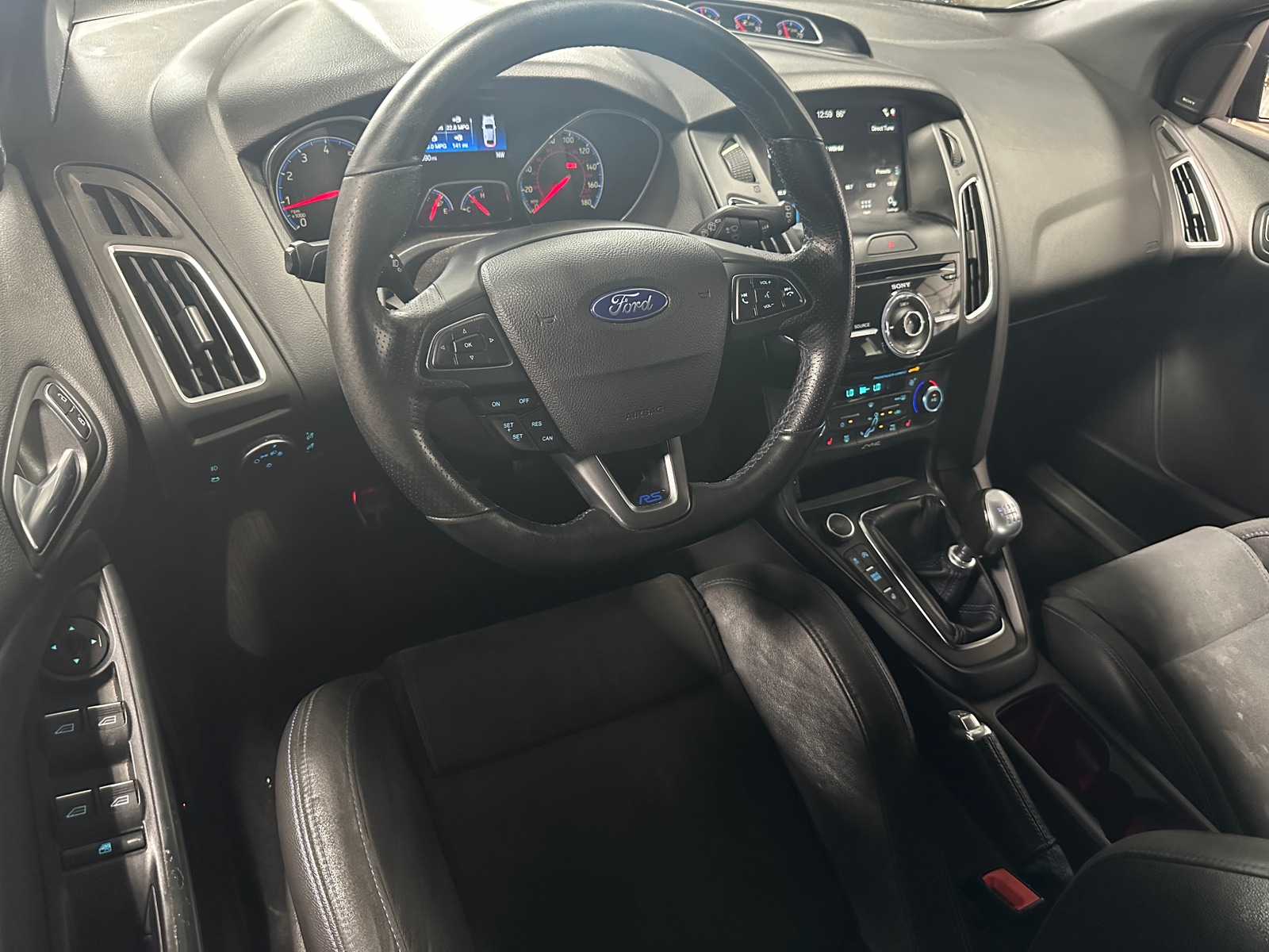 Thumbnail: 2016 Ford Focus - 2