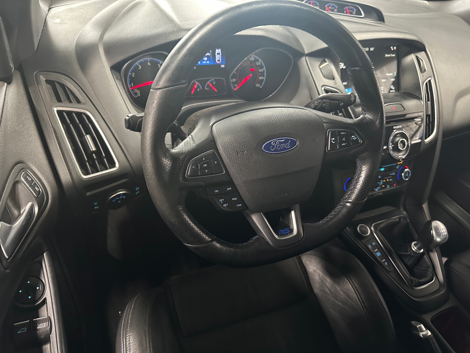 Thumbnail: 2016 Ford Focus - 4