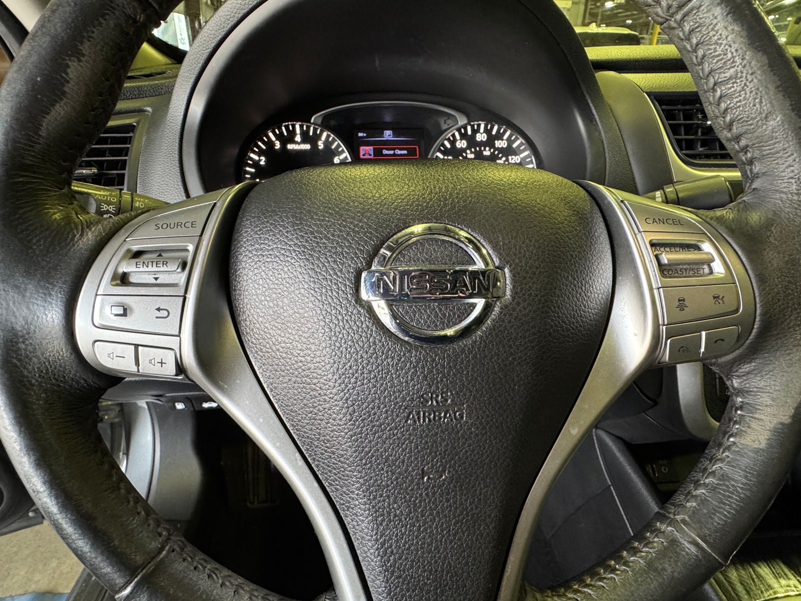 Thumbnail: 2017 Nissan Altima - 4