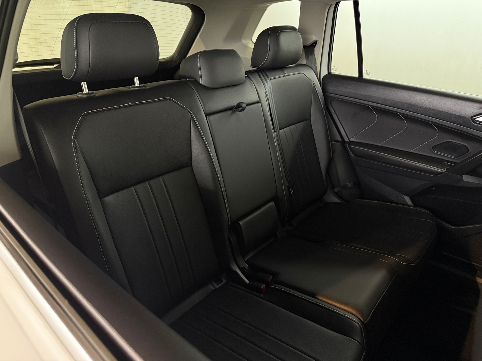 Thumbnail: 2024 Volkswagen Tiguan - 5