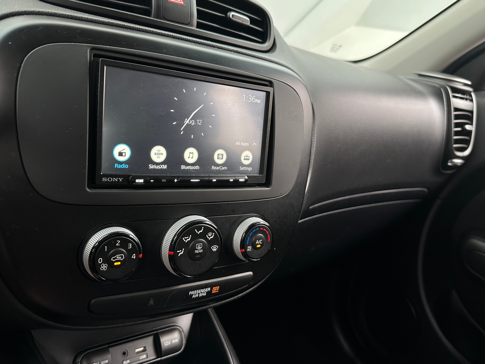 Thumbnail: 2017 Kia Soul - 4