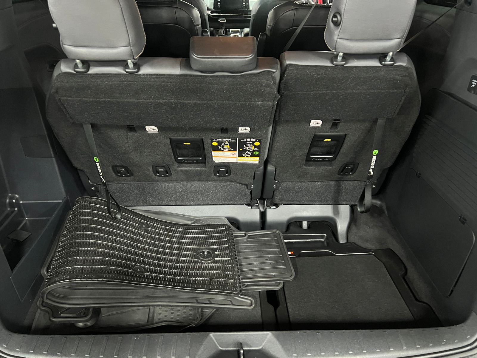 Thumbnail: 2023 Toyota Sienna - 6