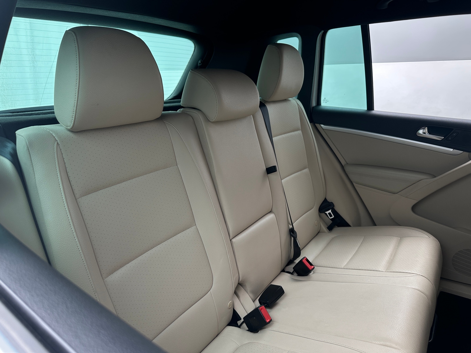 Thumbnail: 2016 Volkswagen Tiguan - 5
