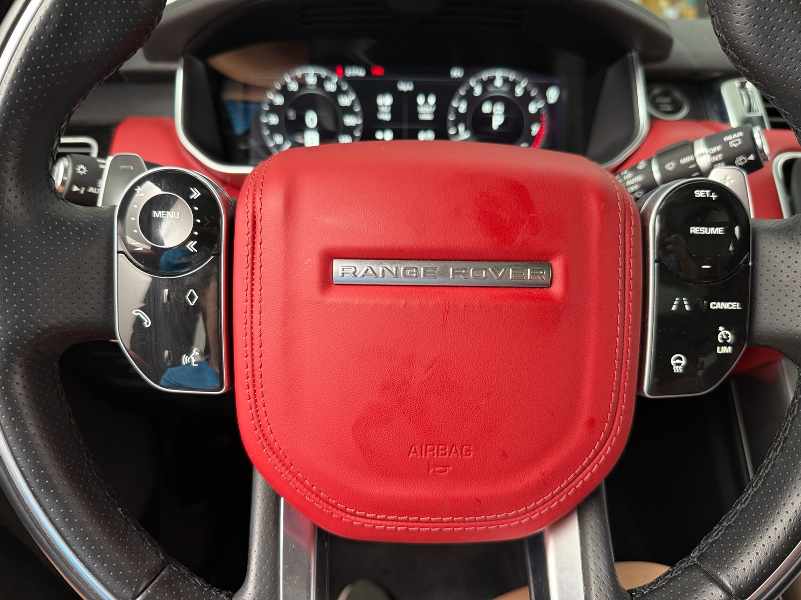Thumbnail: 2022 Land Rover Range Rover Sport - 4