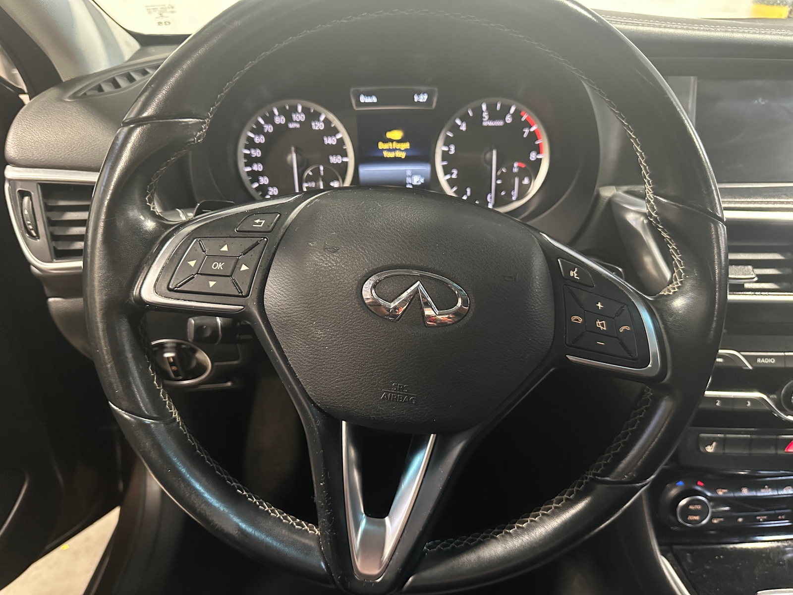 Thumbnail: 2019 INFINITI QX30 - 4