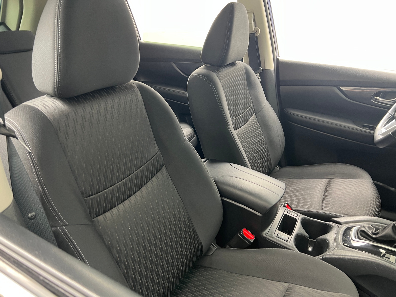 Thumbnail: 2018 Nissan Rogue - 2