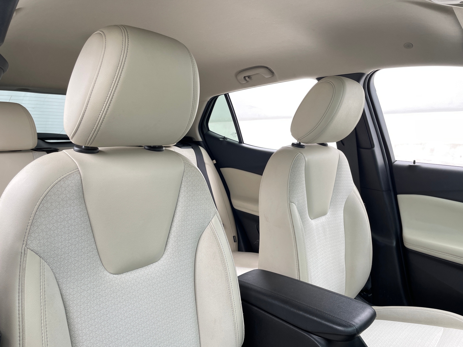 Thumbnail: 2021 Buick Encore GX - 2