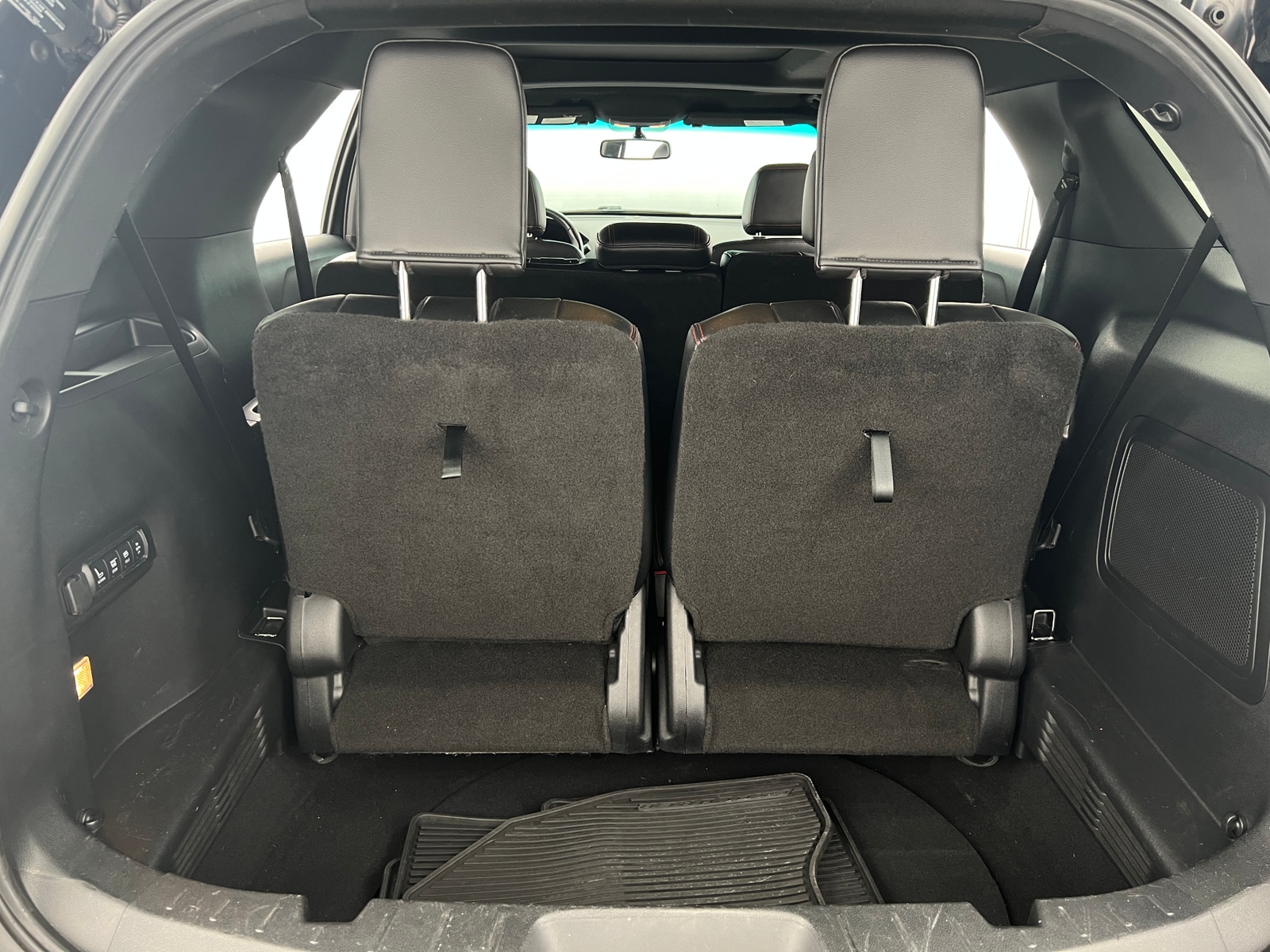 Thumbnail: 2016 Ford Explorer - 6