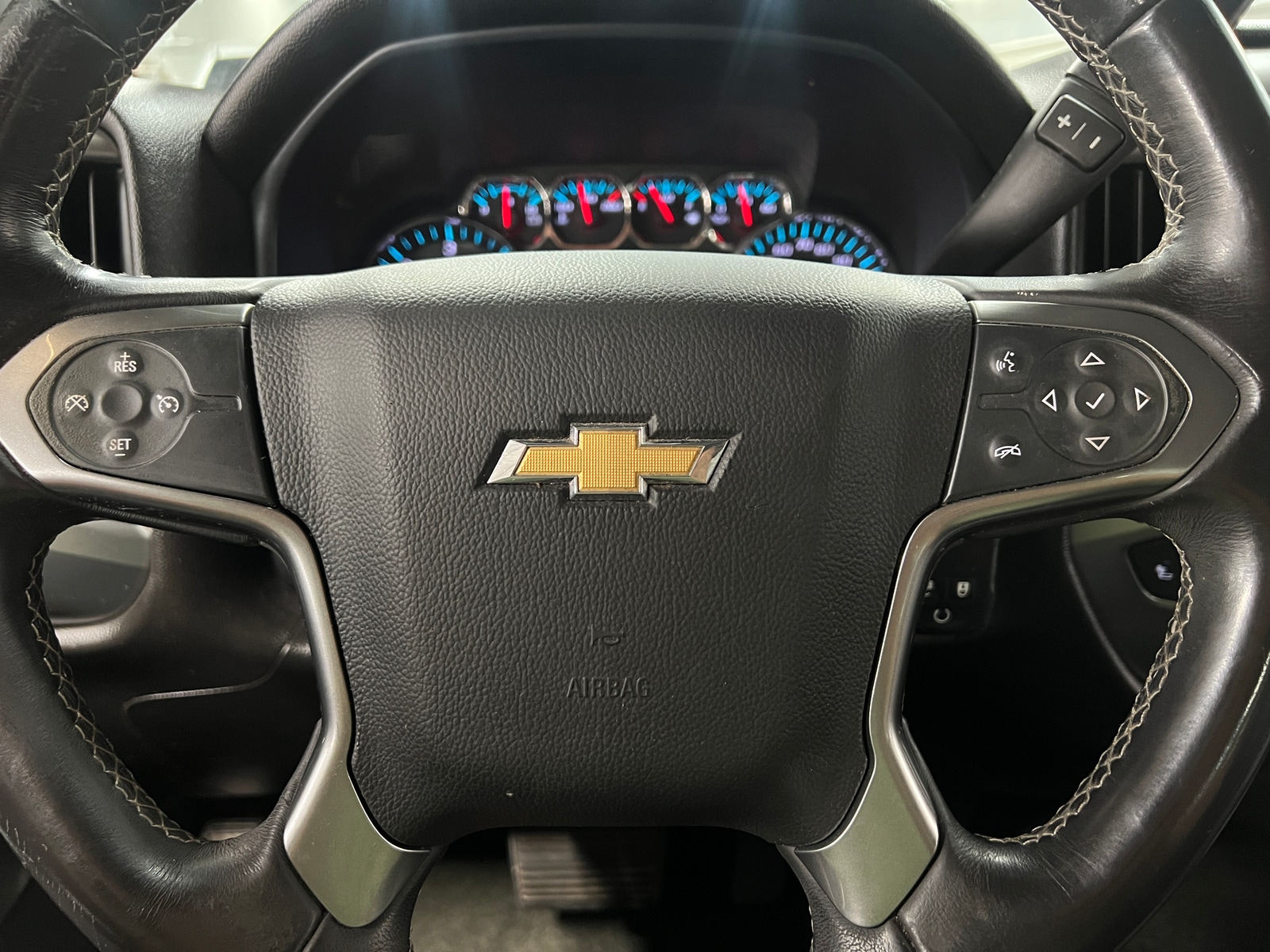 Thumbnail: 2017 Chevrolet Silverado 1500 - 4
