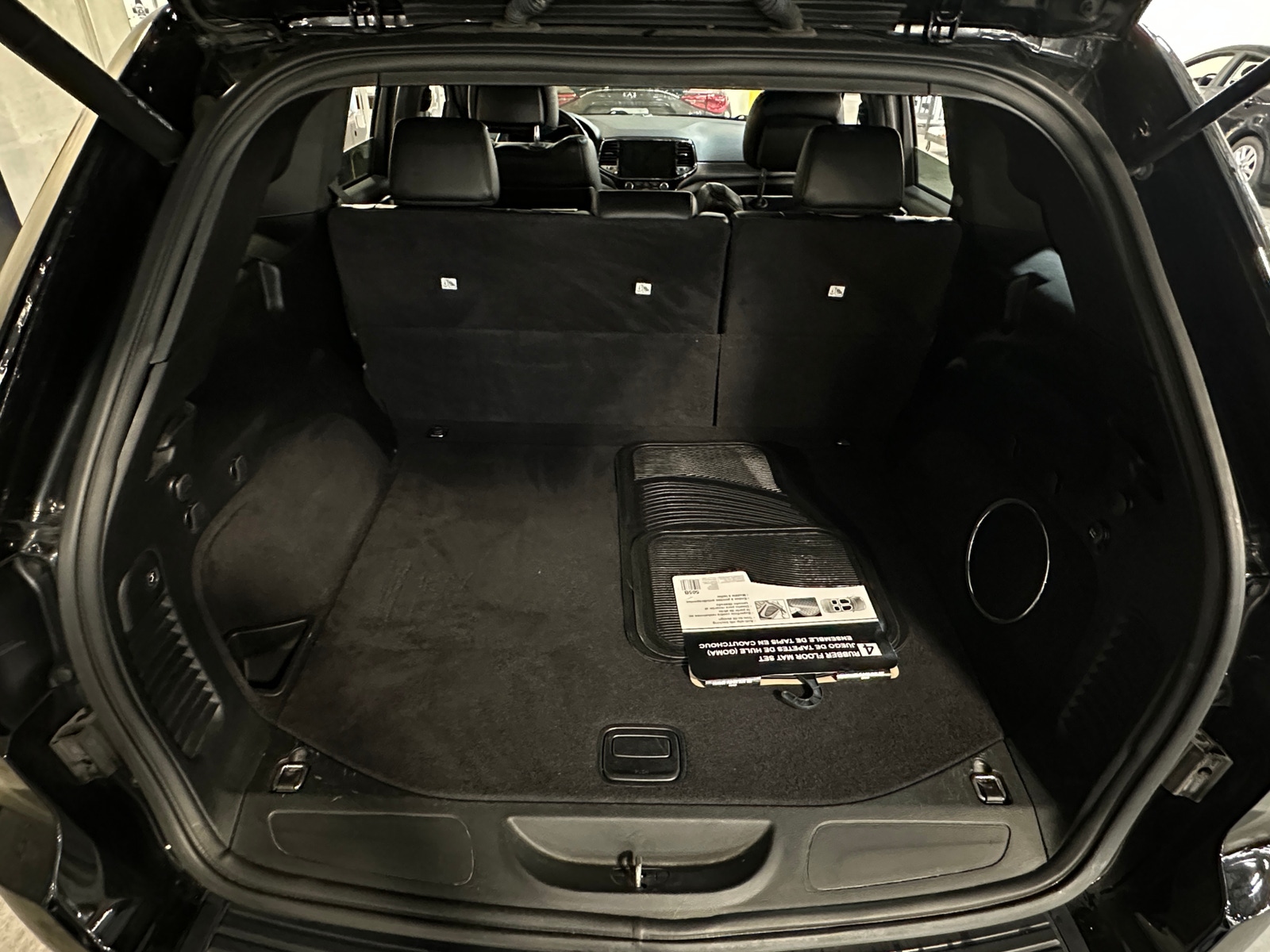 Thumbnail: 2019 Jeep Grand Cherokee - 6