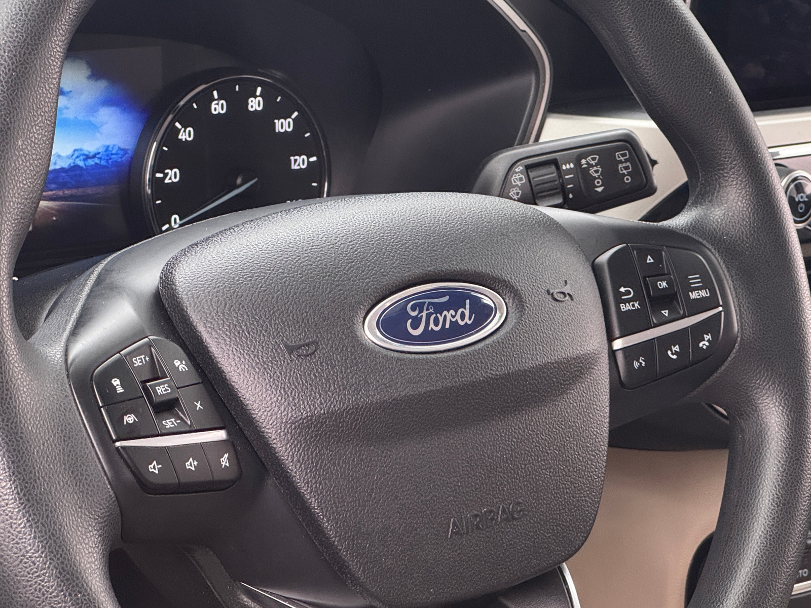 Thumbnail: 2022 Ford Escape - 5