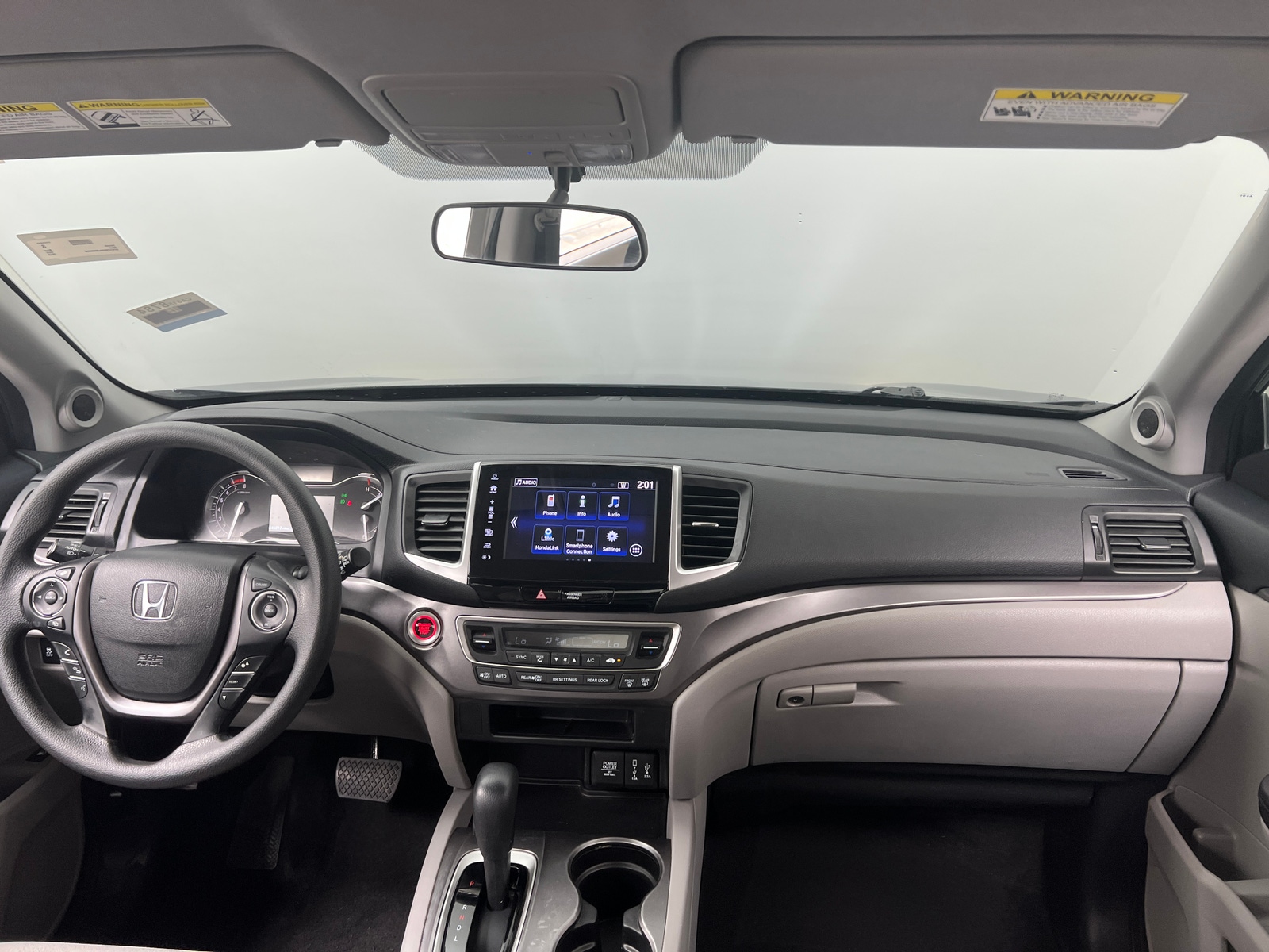 Thumbnail: 2018 Honda Pilot - 3