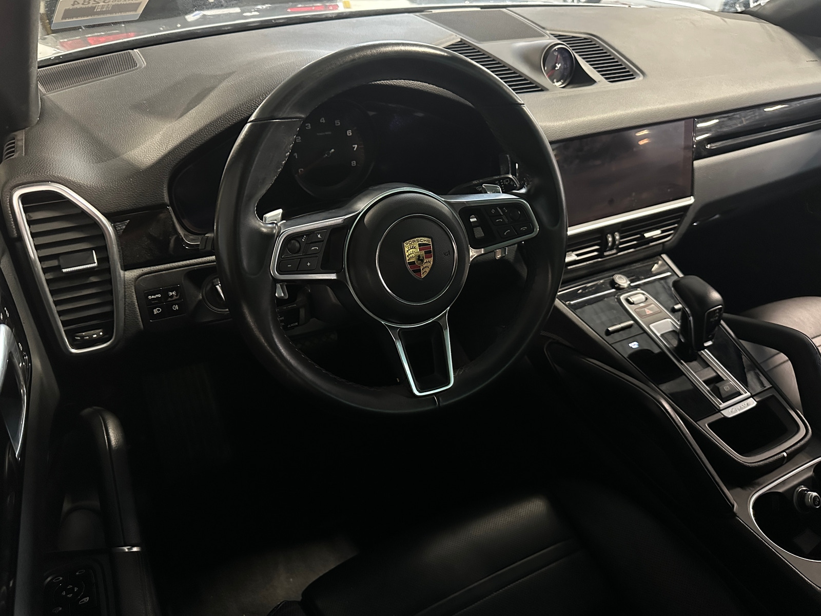 Thumbnail: 2020 Porsche Cayenne - 2