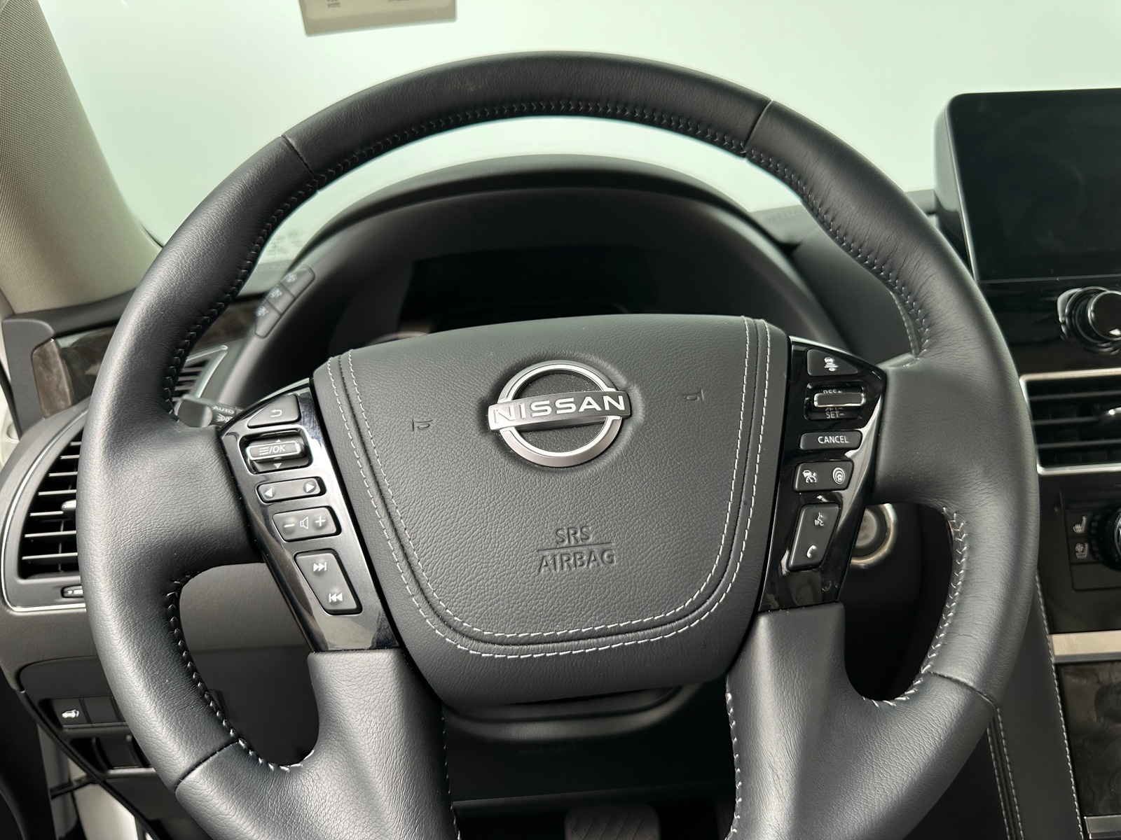 Thumbnail: 2024 Nissan Armada - 4