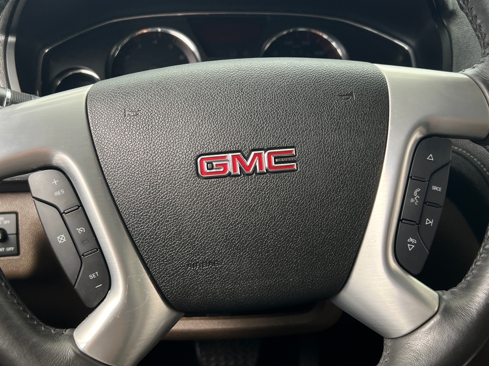 Thumbnail: 2016 GMC Acadia - 4