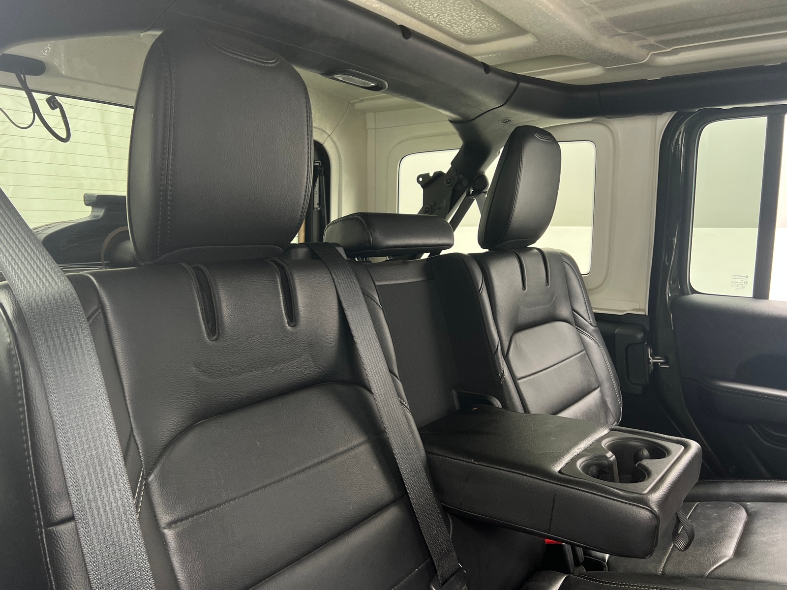Thumbnail: 2021 Jeep Wrangler - 5