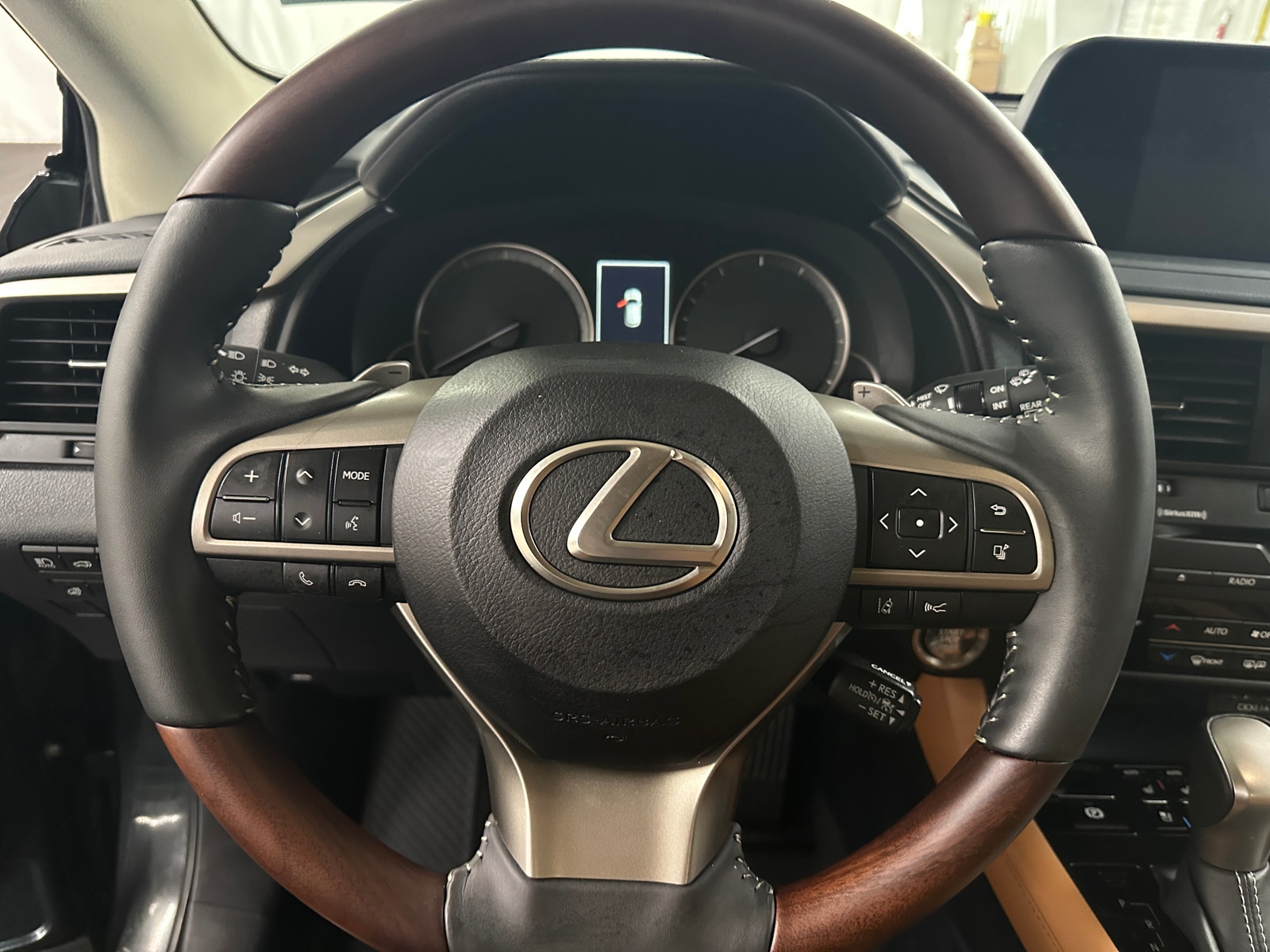 Thumbnail: 2022 Lexus RX - 4