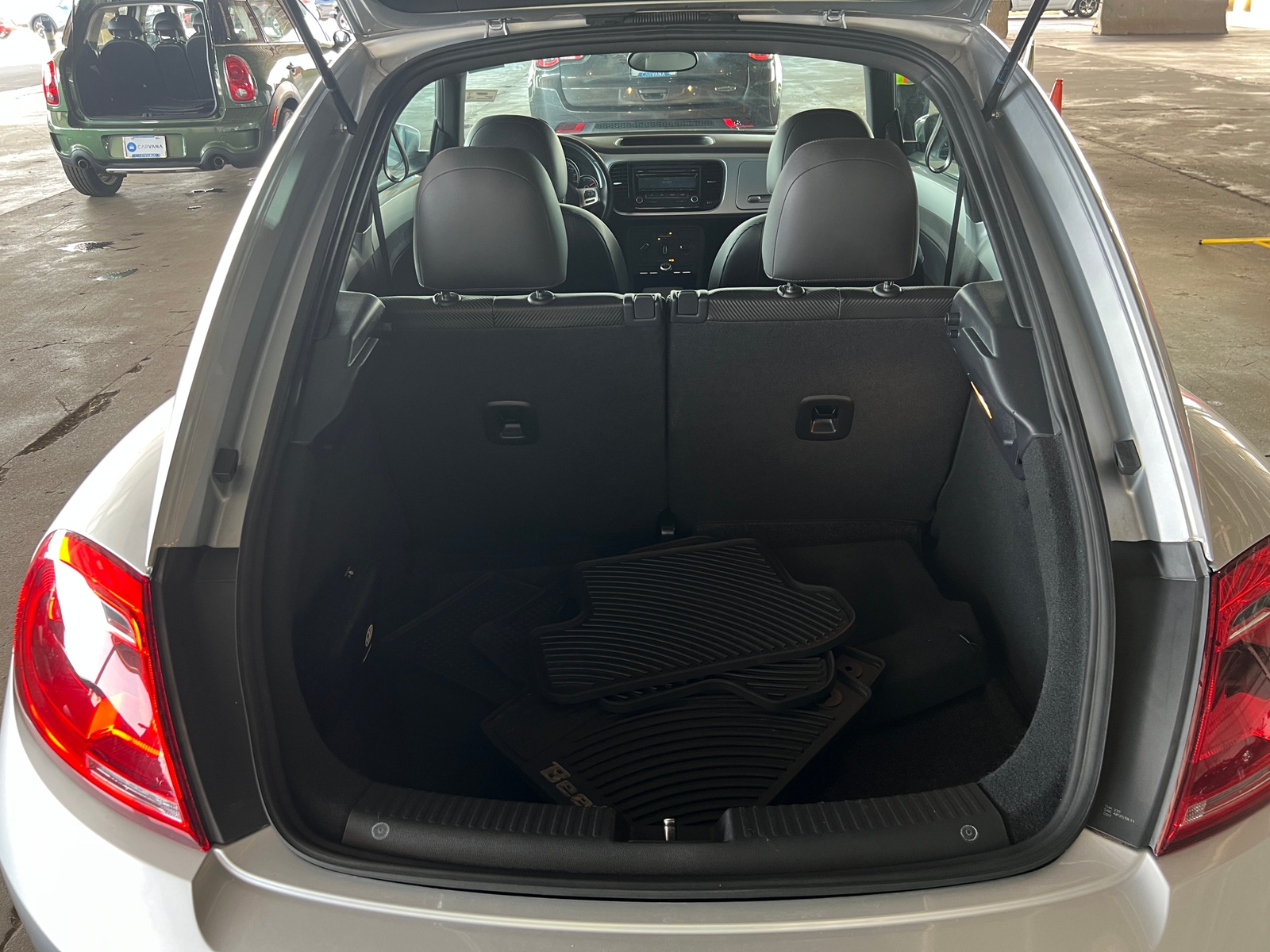 Thumbnail: 2014 Volkswagen Beetle - 6