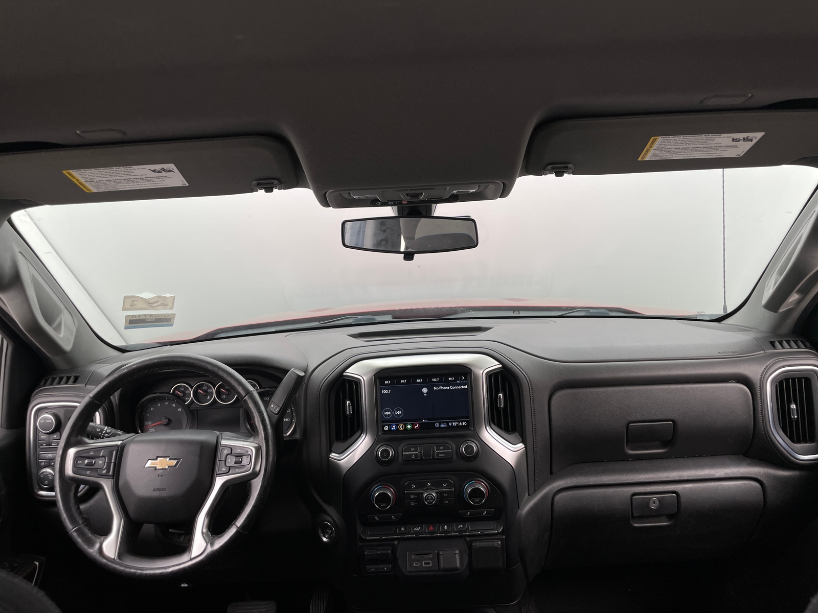 Thumbnail: 2020 Chevrolet Silverado 1500 - 3