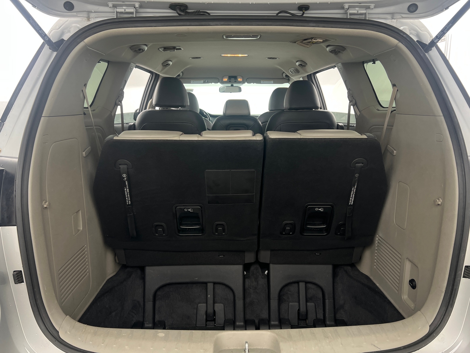 Thumbnail: 2017 Kia Sedona - 6