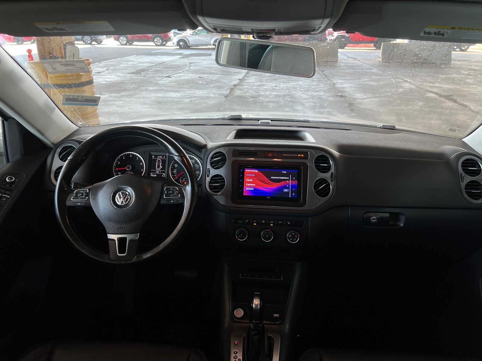 Thumbnail: 2015 Volkswagen Tiguan - 3