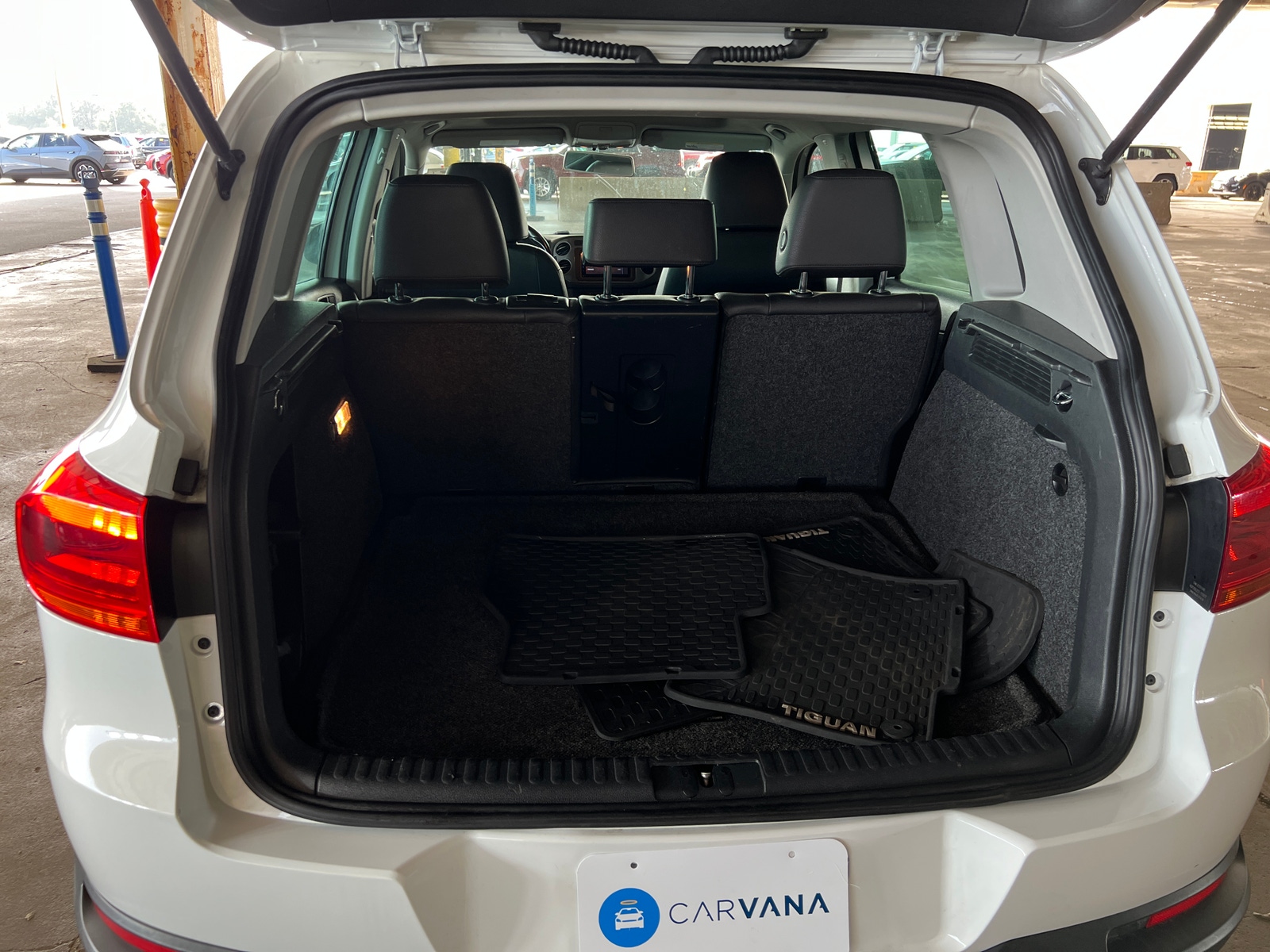 Thumbnail: 2015 Volkswagen Tiguan - 7