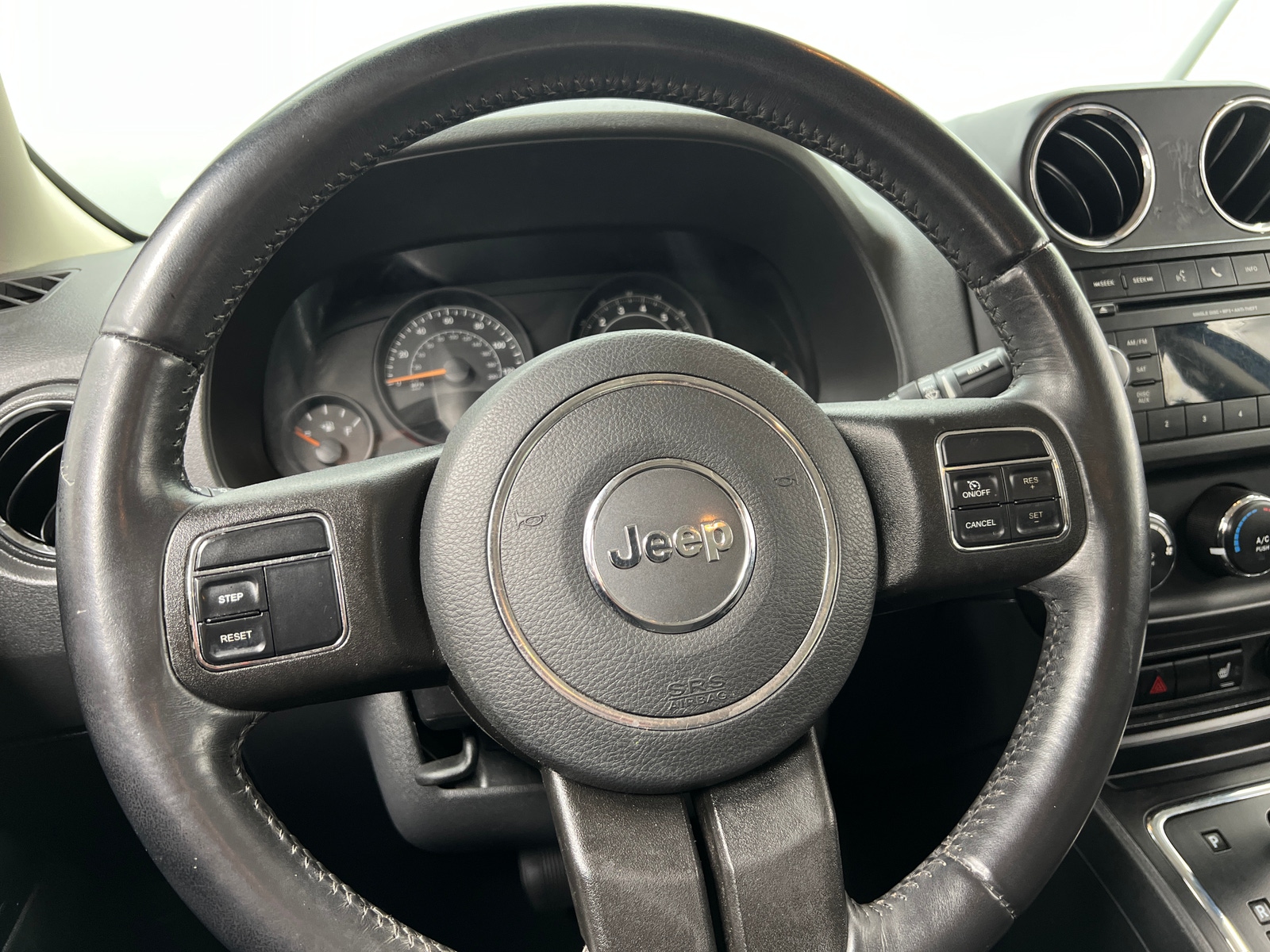 Thumbnail: 2017 Jeep Patriot - 5