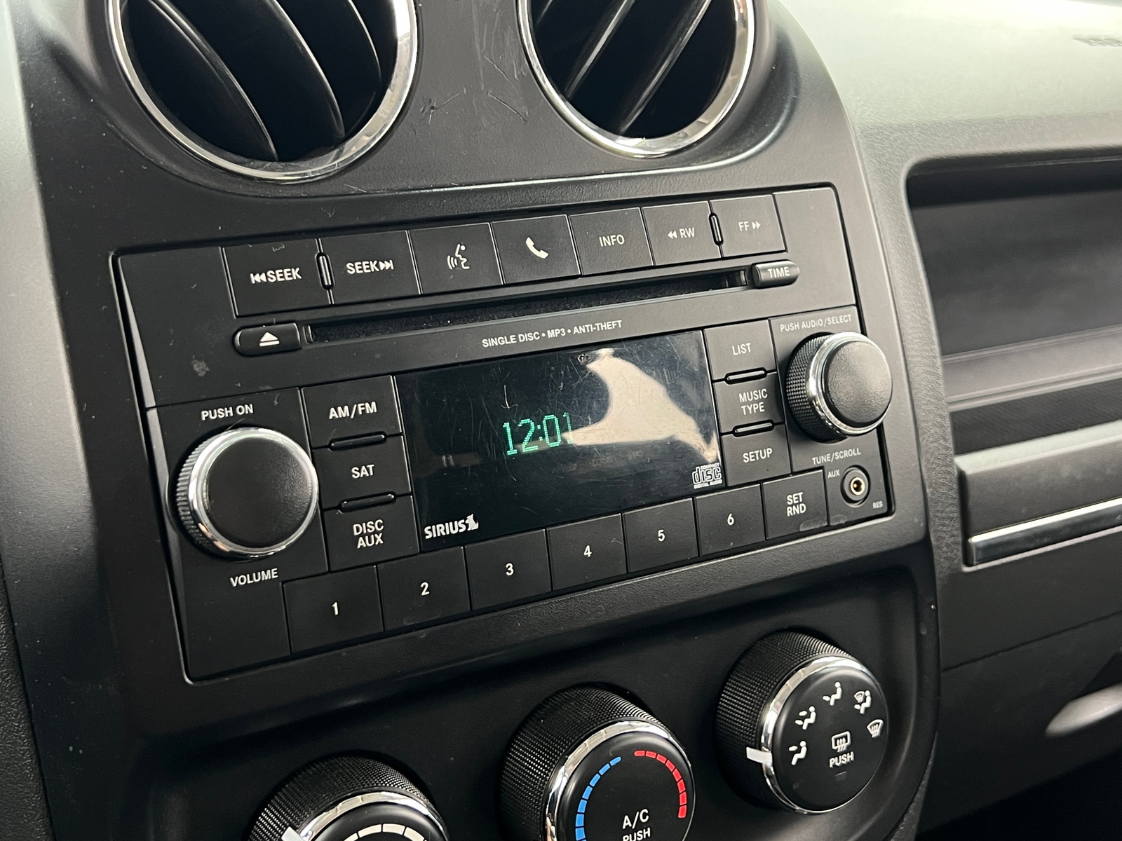 Thumbnail: 2017 Jeep Patriot - 4