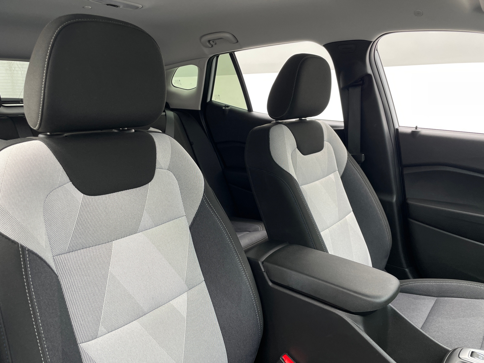 Thumbnail: 2025 Chevrolet Trax - 2