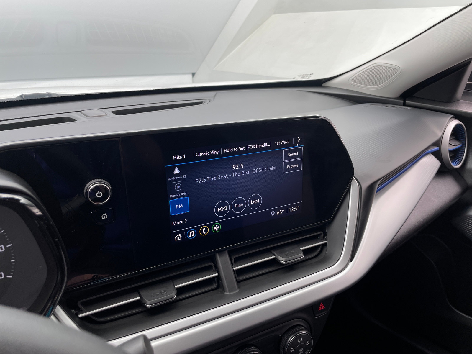 Thumbnail: 2025 Chevrolet Trax - 4