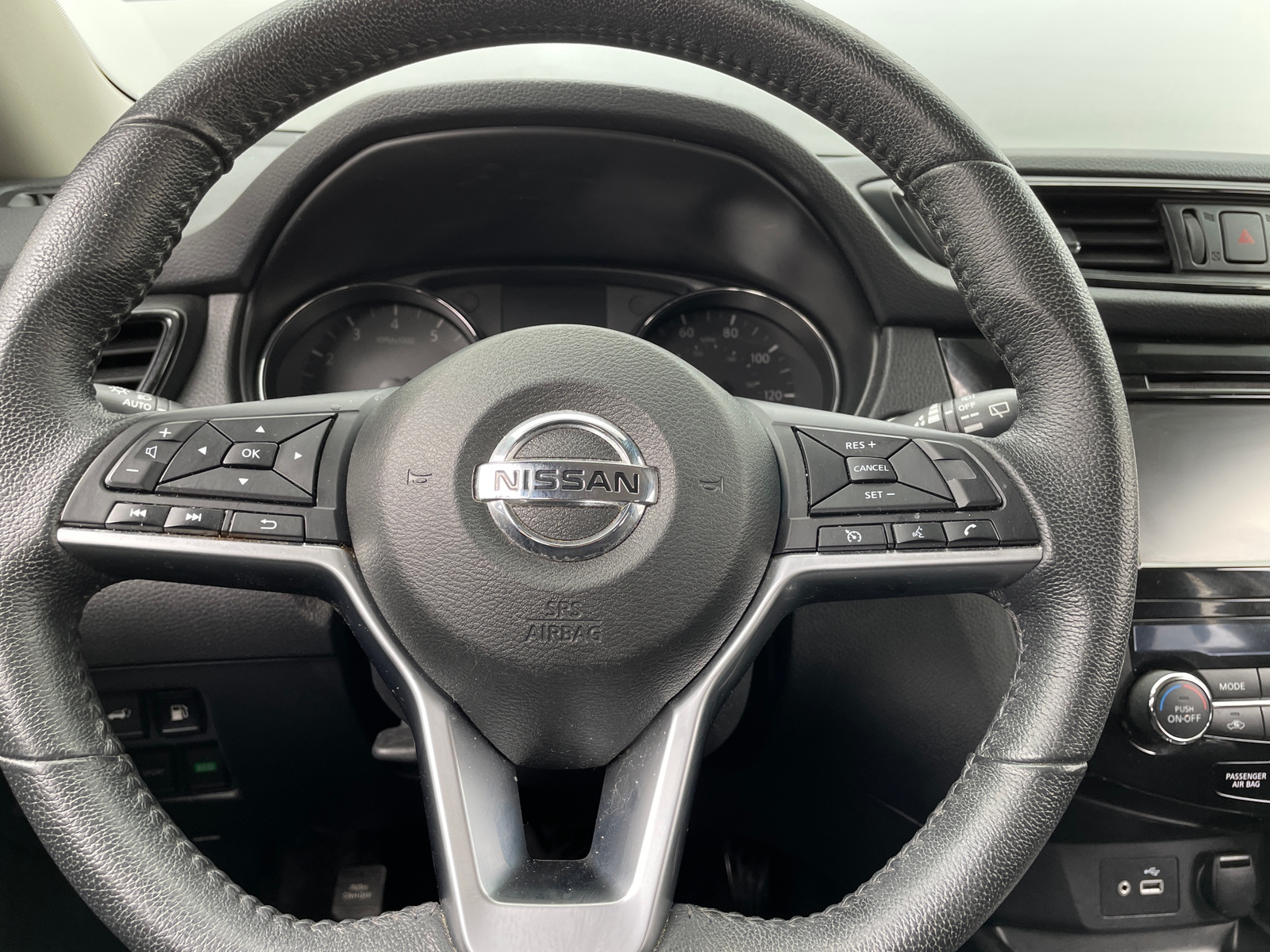 Thumbnail: 2019 Nissan Rogue - 5