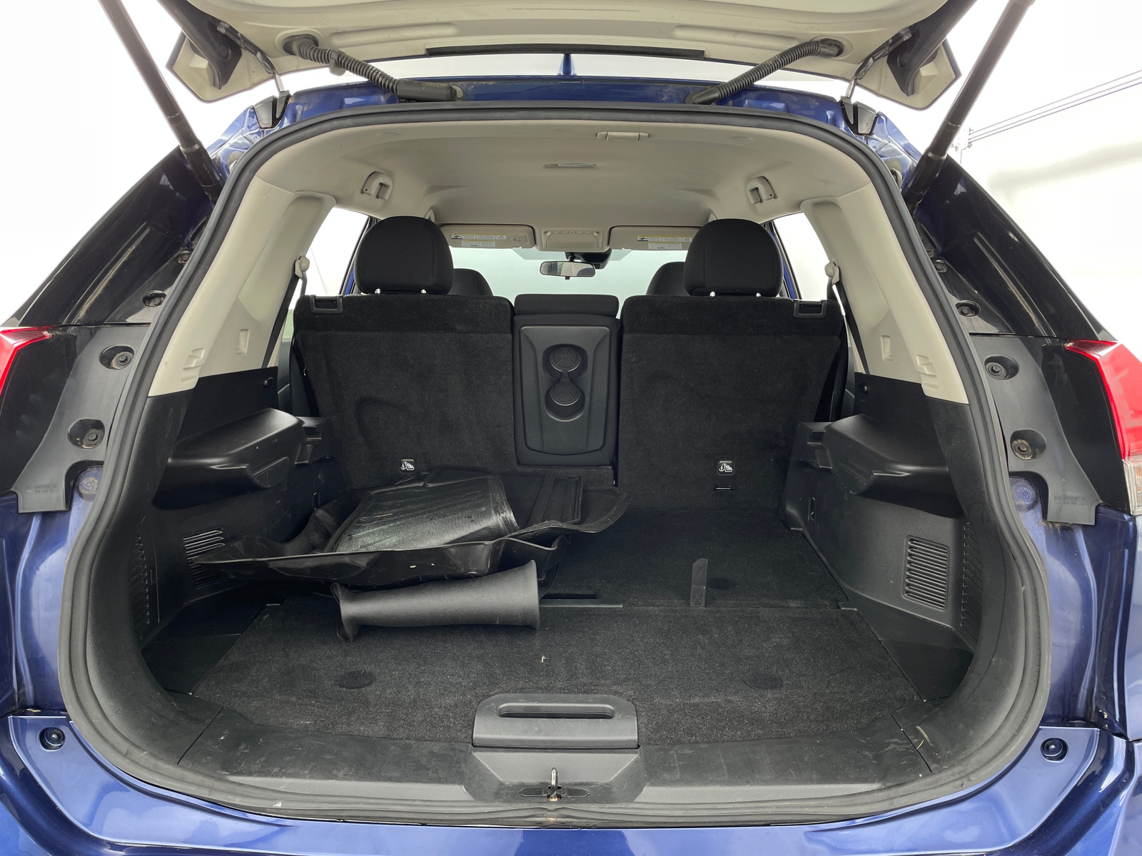 Thumbnail: 2019 Nissan Rogue - 7