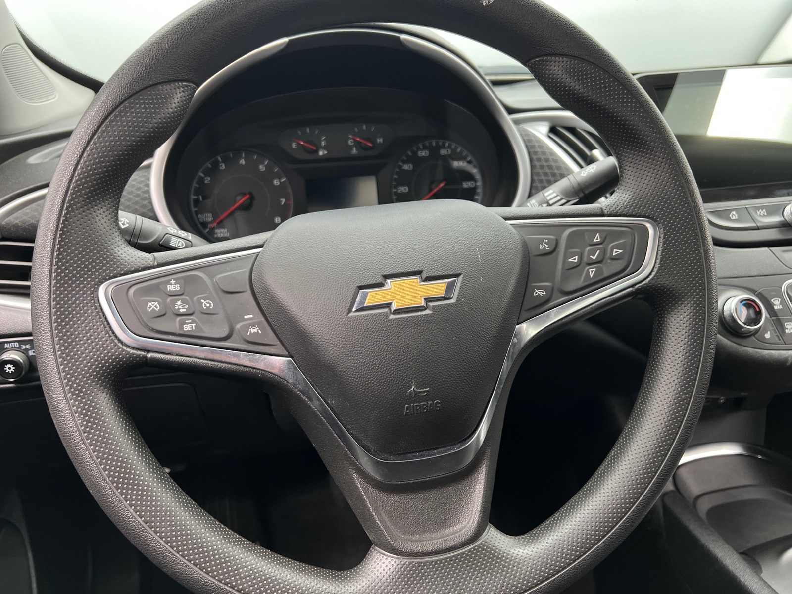 Thumbnail: 2024 Chevrolet Malibu - 5