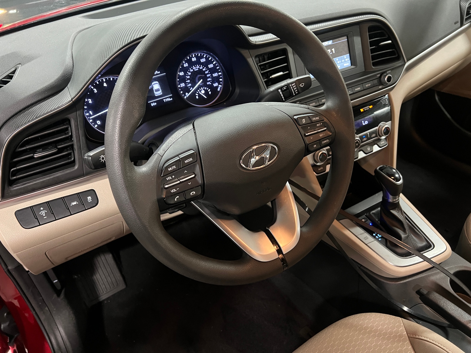 Thumbnail: 2020 Hyundai Elantra - 5