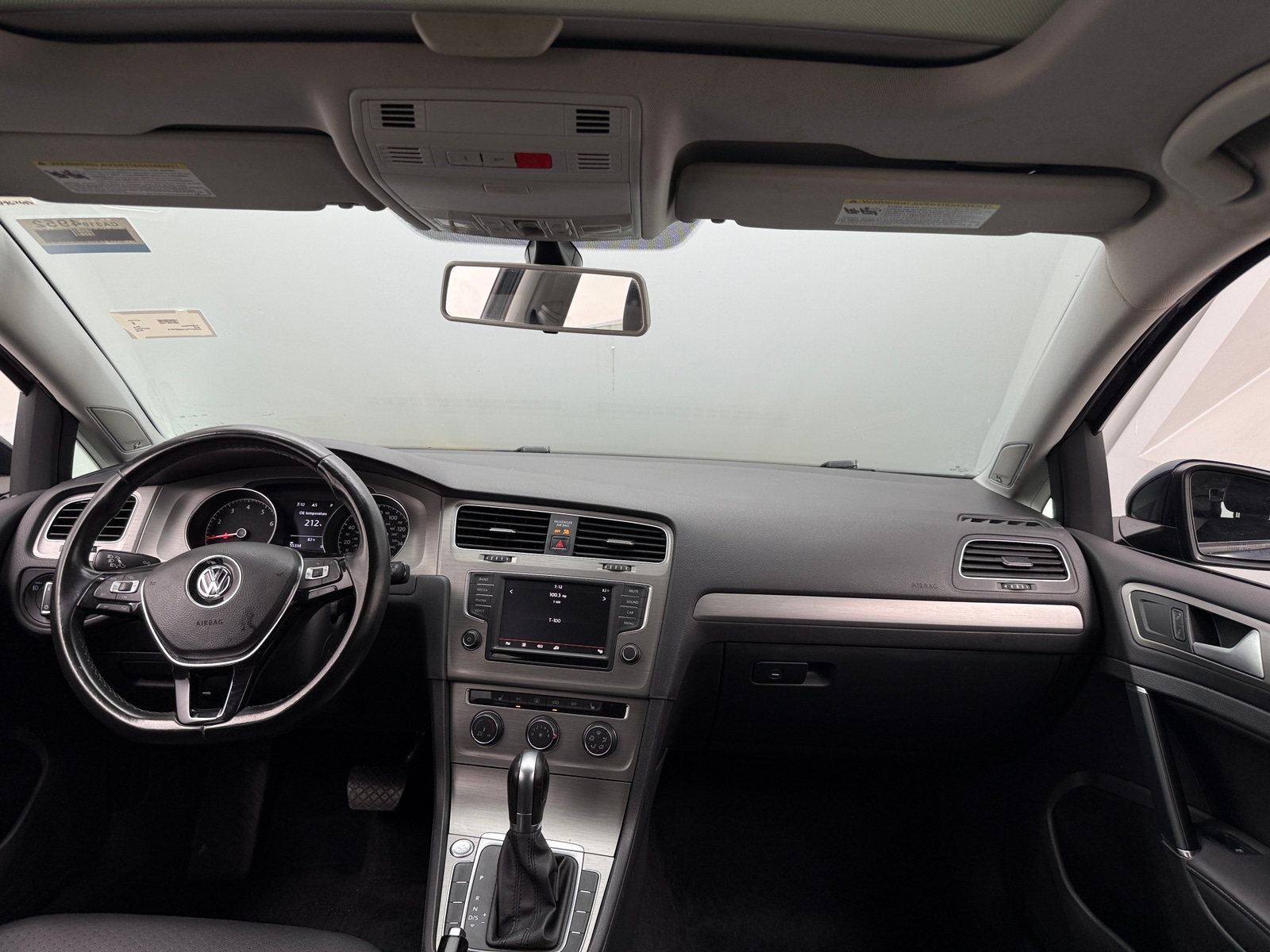Thumbnail: 2016 Volkswagen Golf - 2