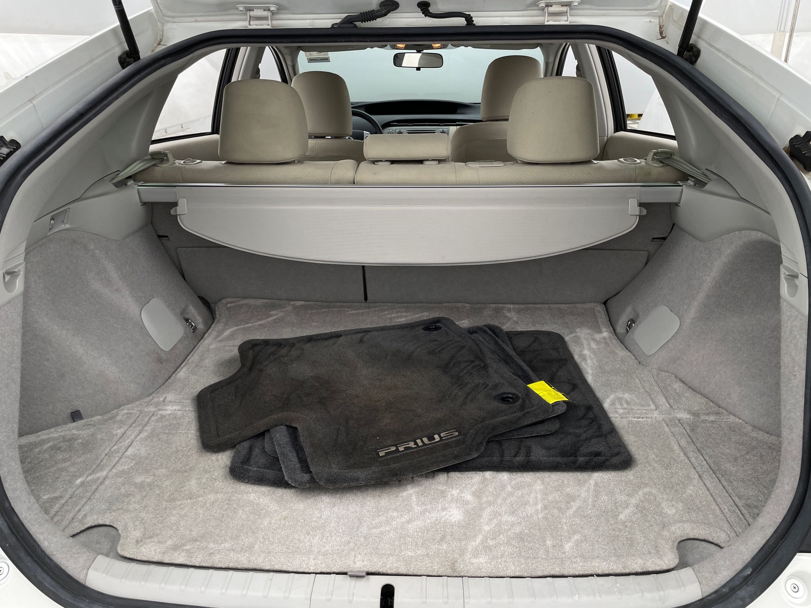 Thumbnail: 2013 Toyota Prius - 7